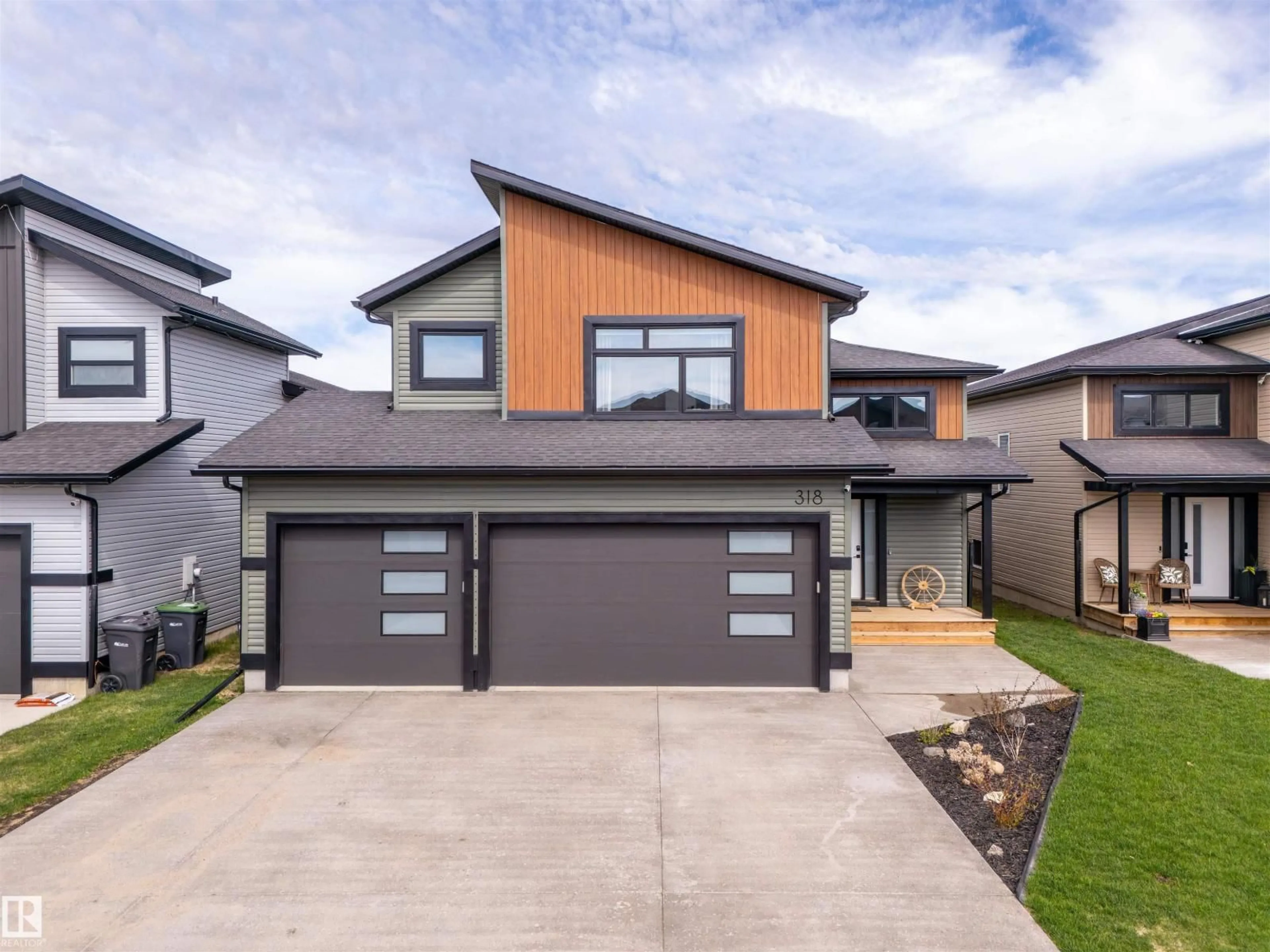 Unknown for 318 WATERTON WY, Cold Lake Alberta T9M0L4