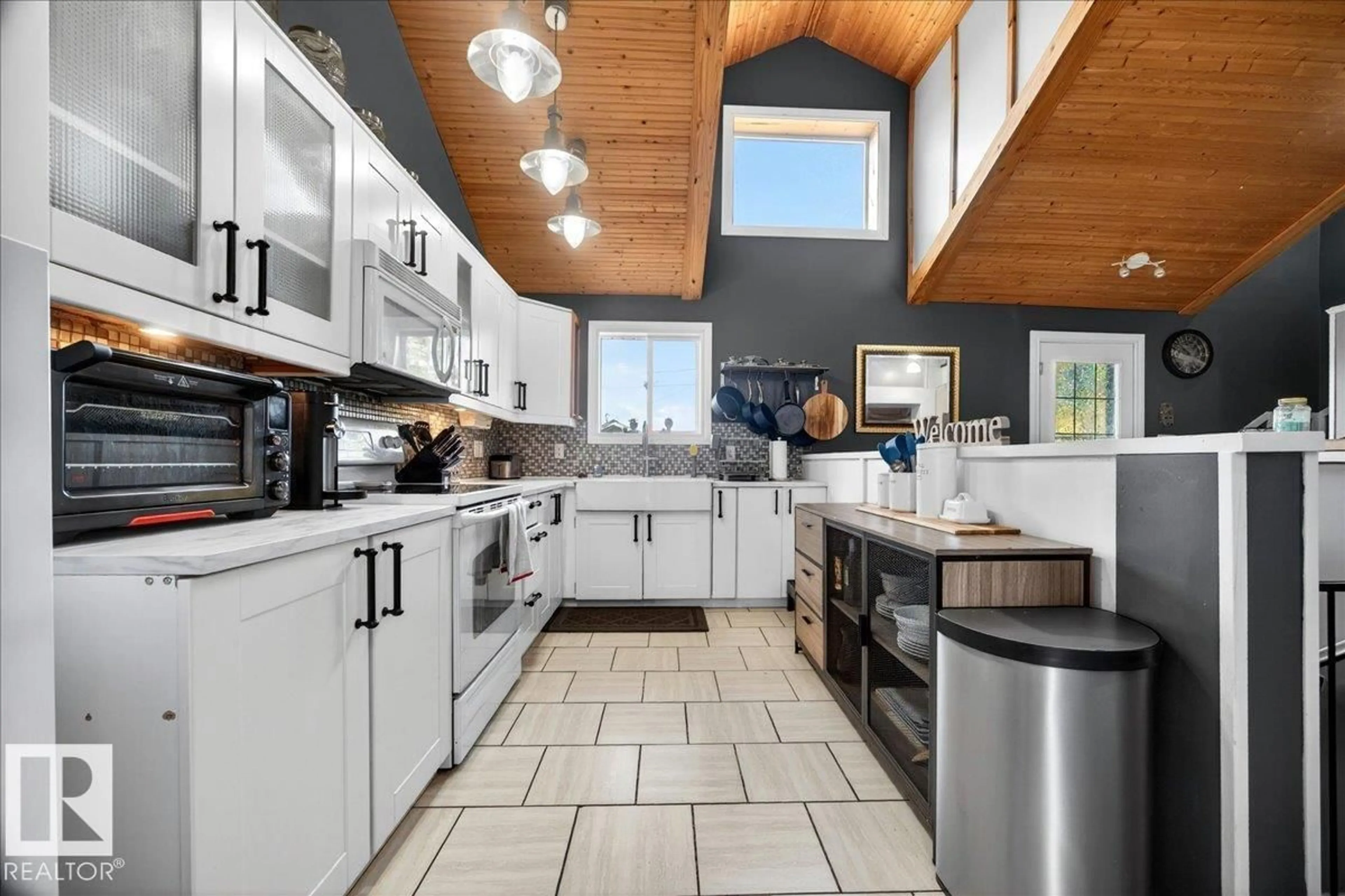 Open concept kitchen, ceramic/tile floor for 5040 52 ST, Andrew Alberta T0B0C0