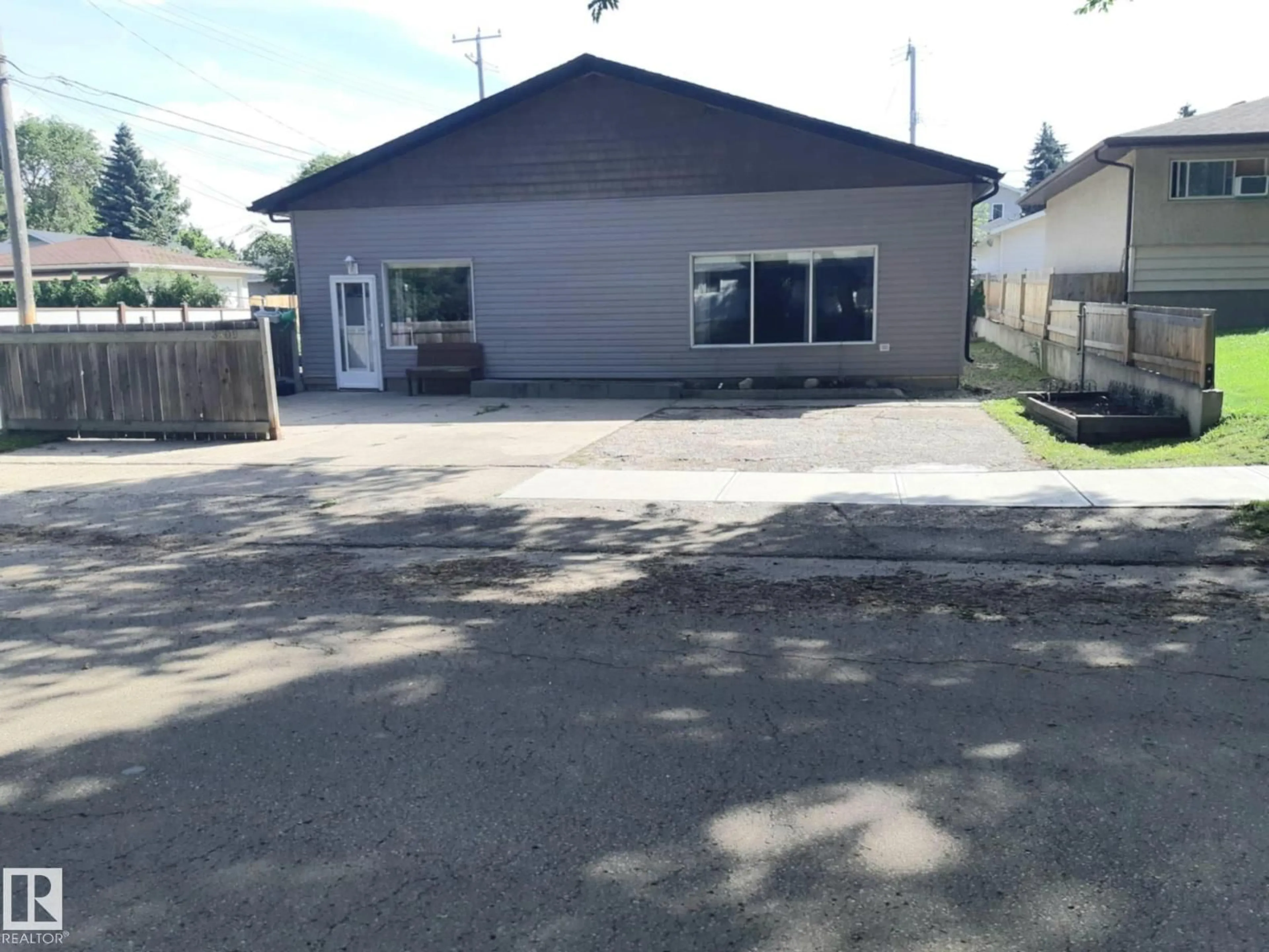 Unknown for 3809 112 AV, Edmonton Alberta T5W0M5
