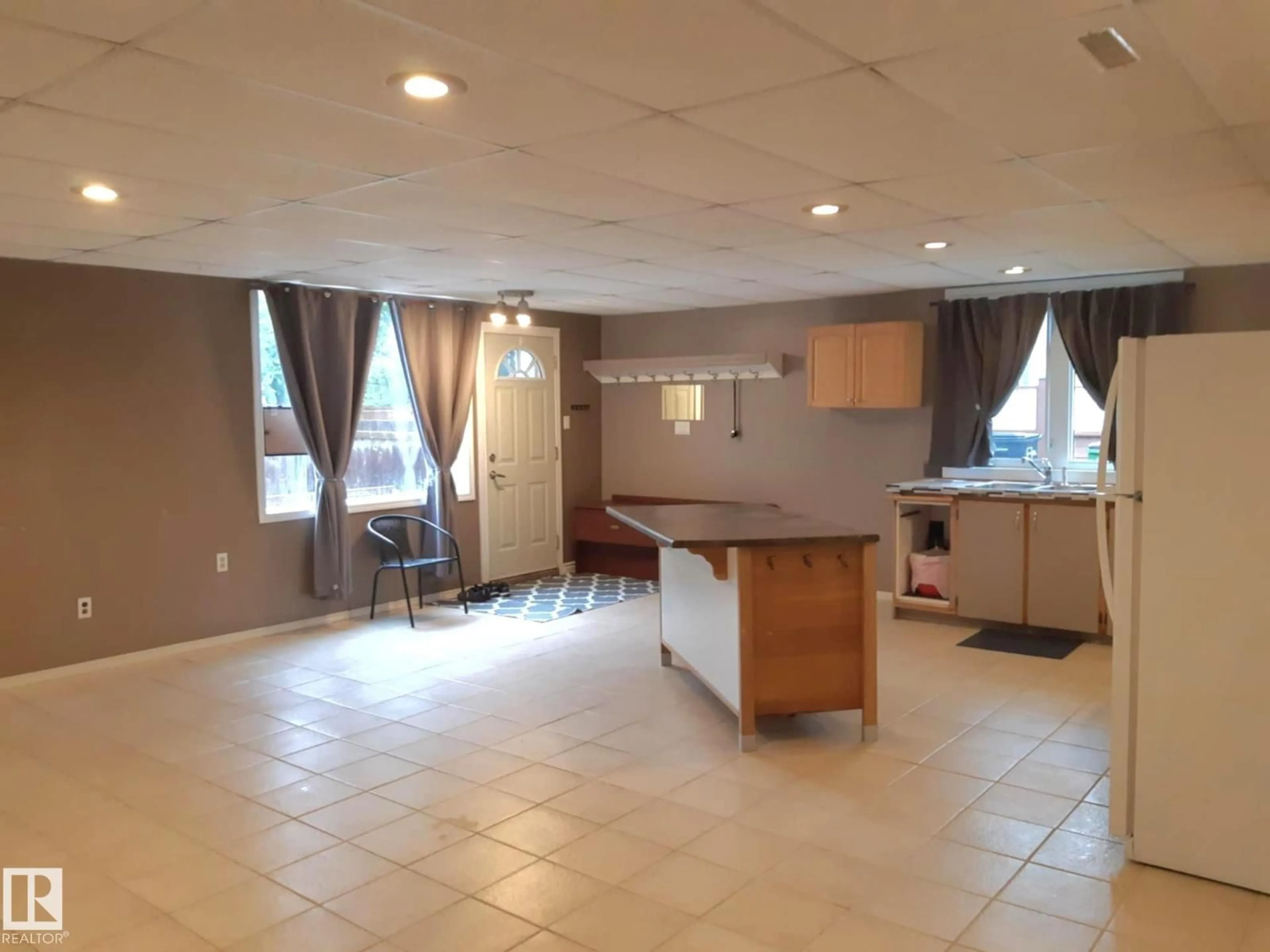 A pic of a room for 3809 112 AV, Edmonton Alberta T5W0M5
