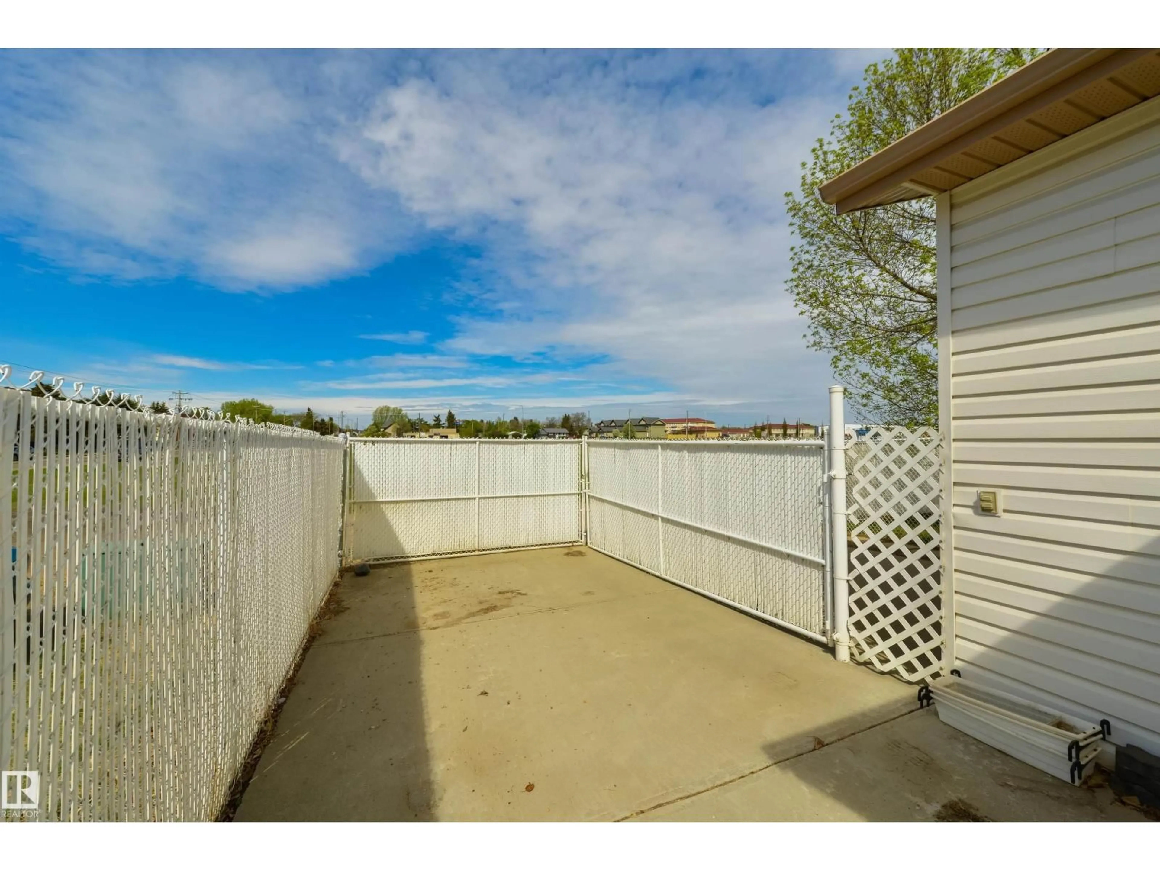 Patio, water/lake/river/ocean view for 5604 GARDEN MEADOWS DR, Wetaskiwin Alberta T9A3S5