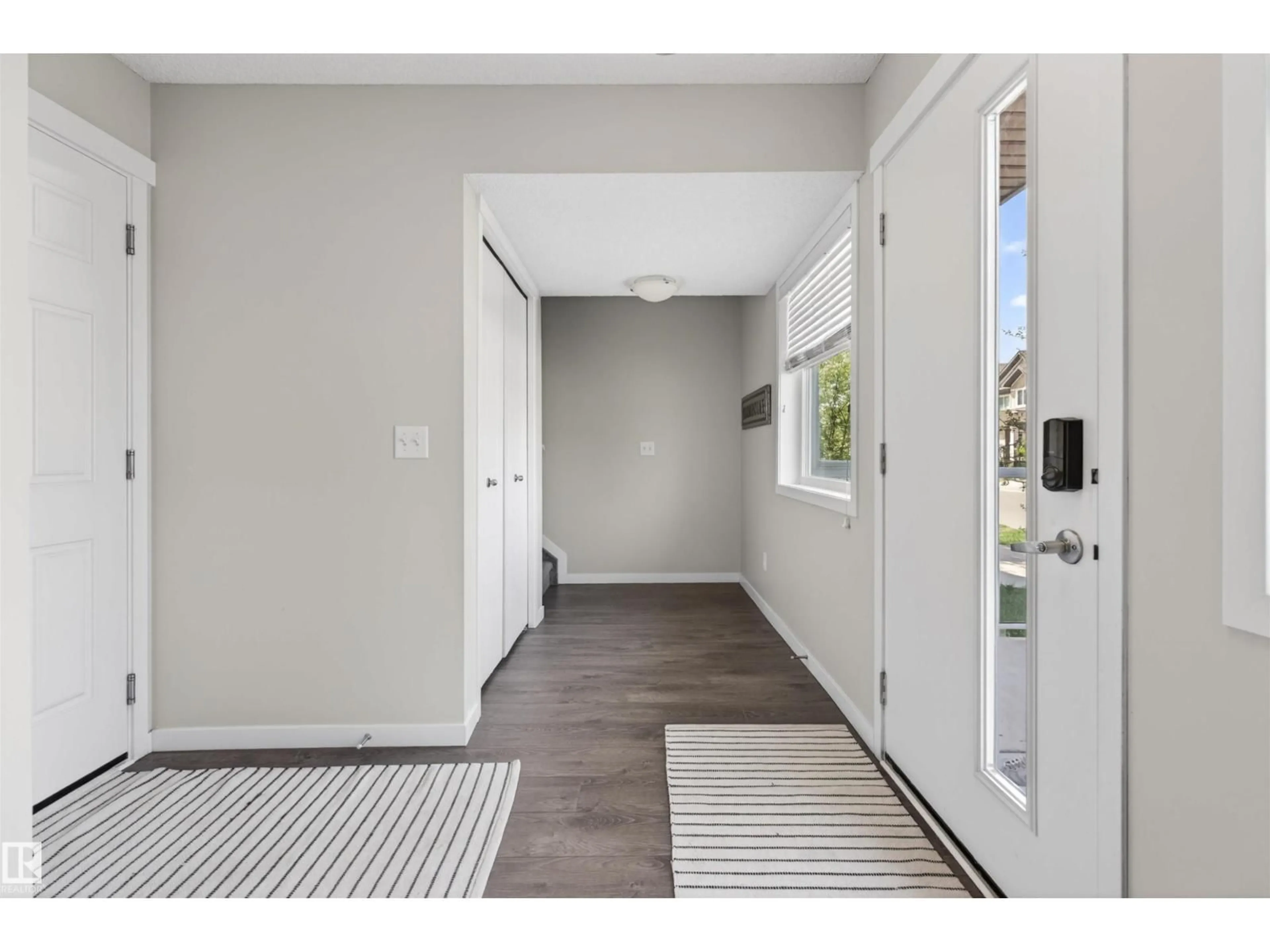 Indoor entryway for SW - 903 173 ST, Edmonton Alberta T6W3V4