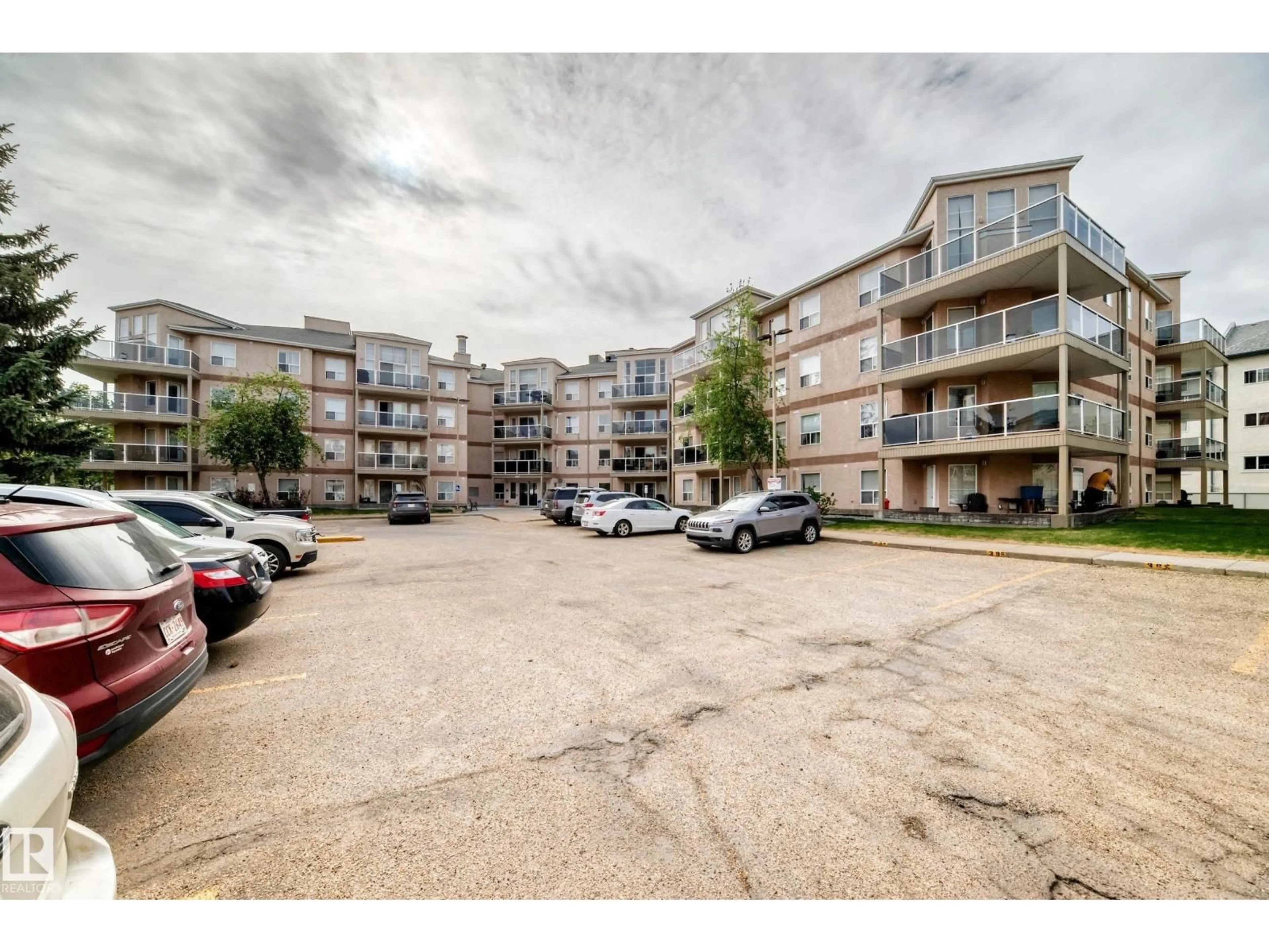 Unknown for 331 - 9704 174 ST NW, Edmonton Alberta T5T6J4
