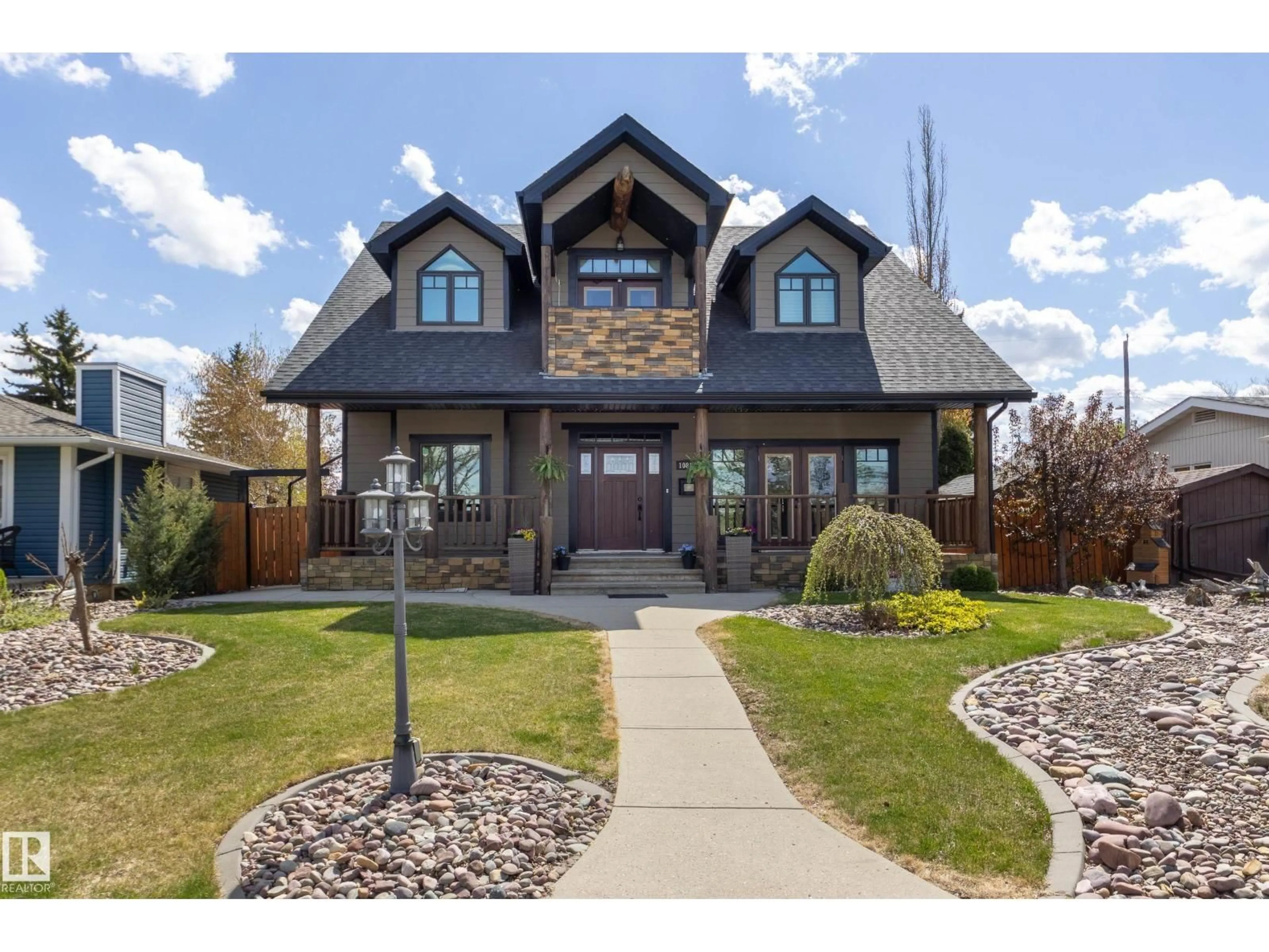 Home with brick exterior material, unknown for 10811 67 ST, Edmonton Alberta T6A2S3