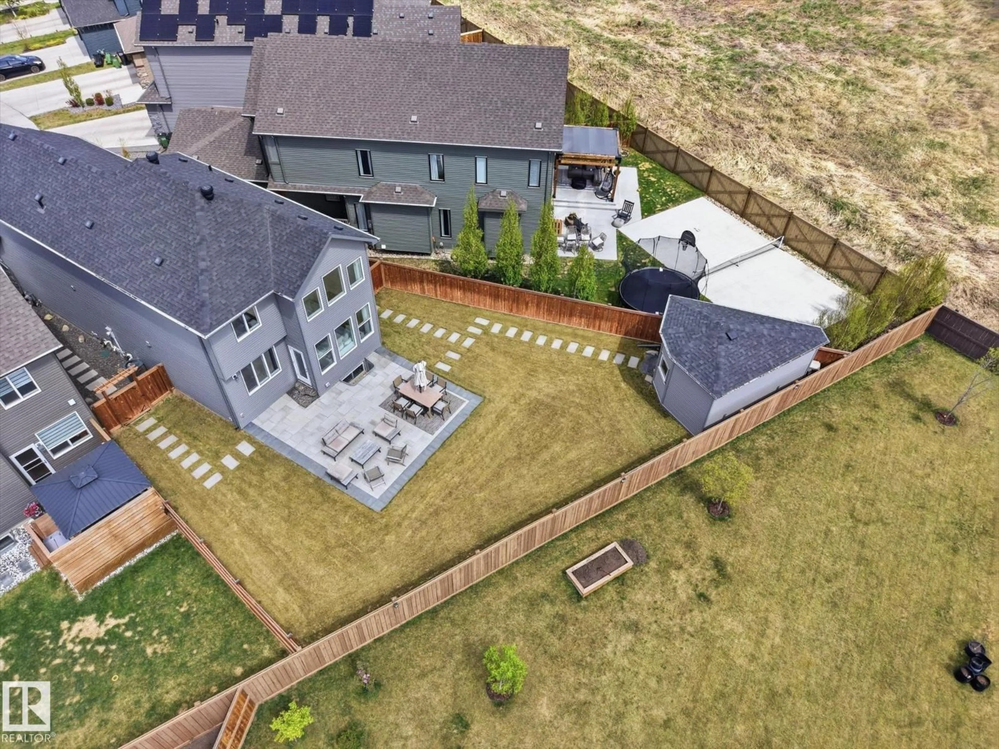 A pic from outside/outdoor area/front of a property/back of a property/a pic from drone, unknown for 2128 GRAYDON HILL CR, Edmonton Alberta T6W4K6
