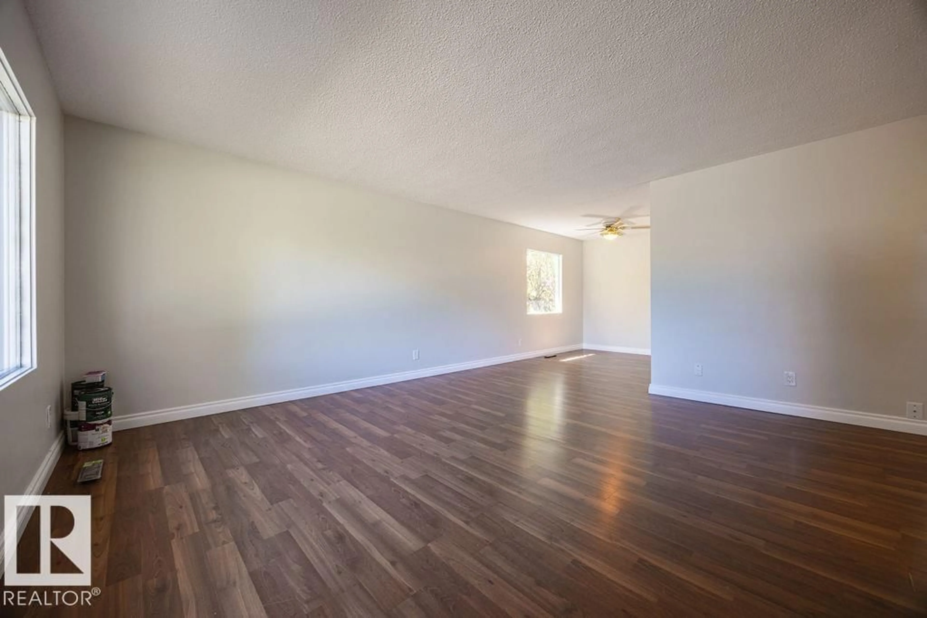 A pic of a room for 8714 164 ST, Edmonton Alberta T5R2R1