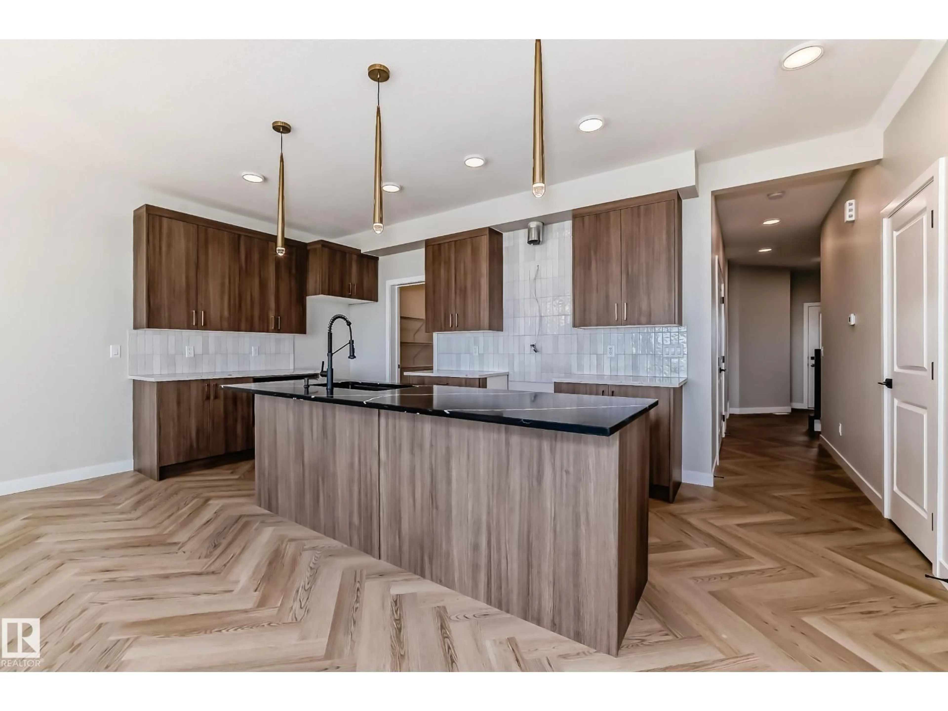 Open concept kitchen, unknown for 20612 43 AV, Edmonton Alberta T6M3E3