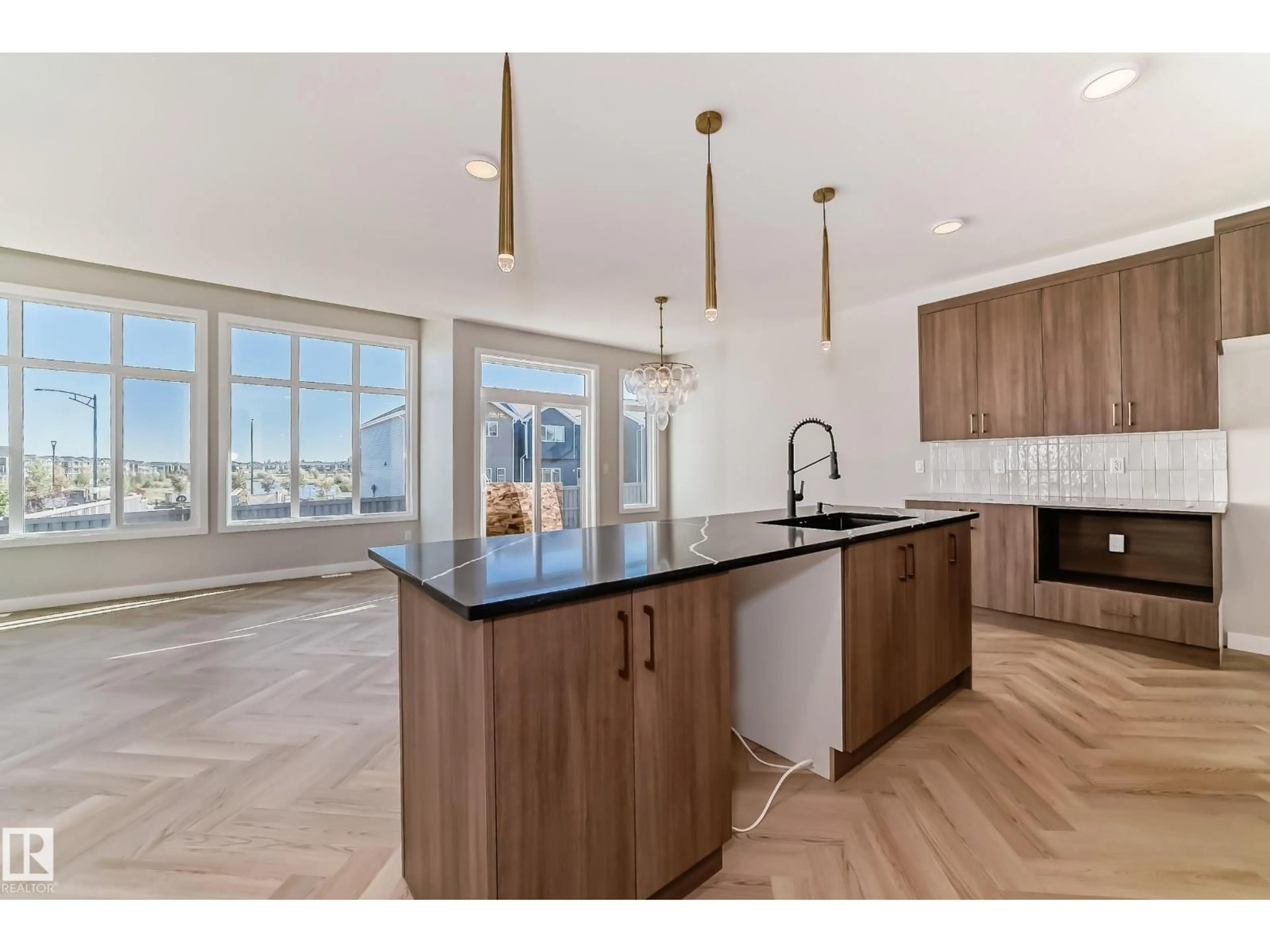 Open concept kitchen, unknown for 20612 43 AV, Edmonton Alberta T6M3E3