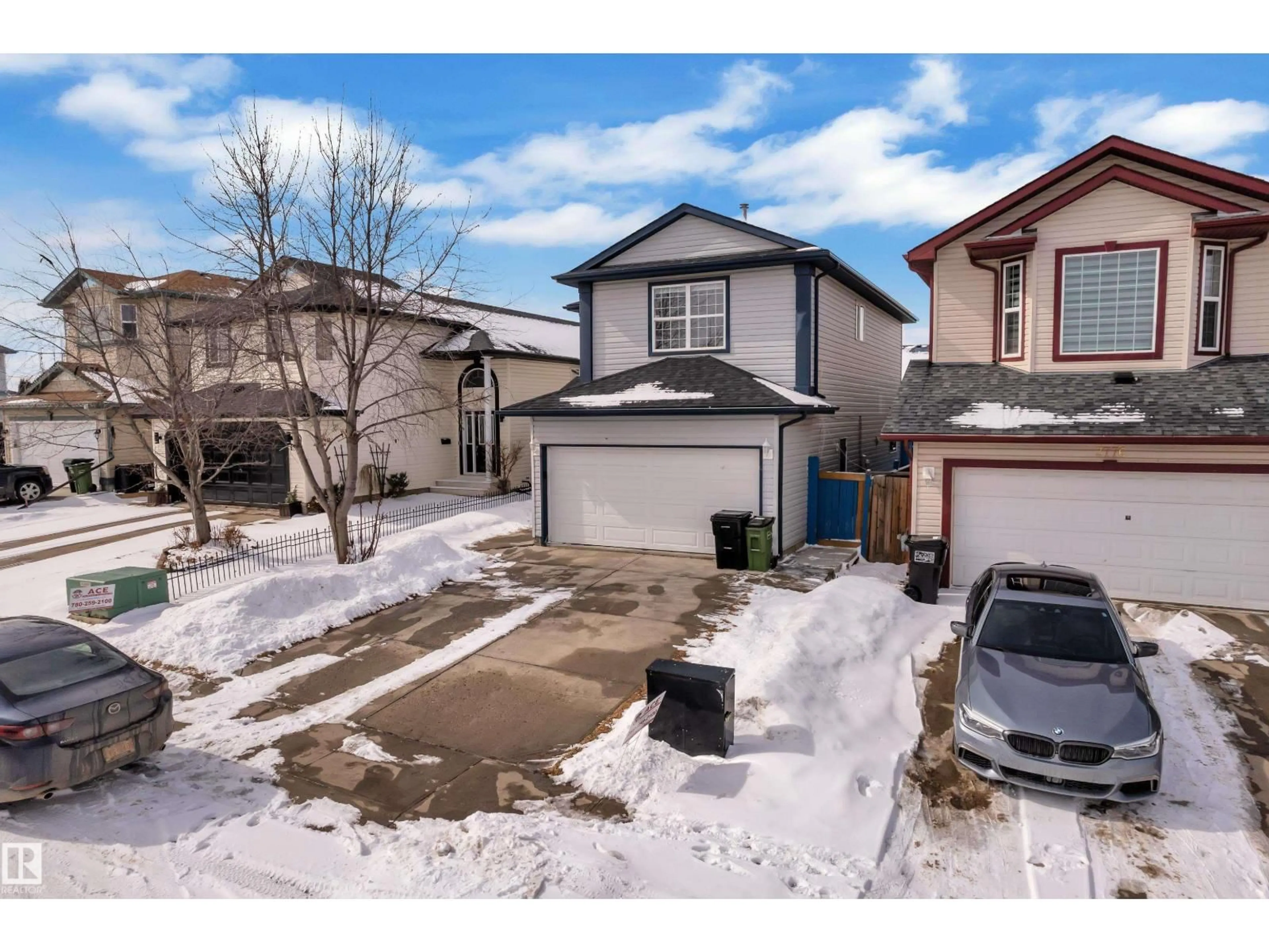 A pic from outside/outdoor area/front of a property/back of a property/a pic from drone, street for NW - 3774 20 ST, Edmonton Alberta T6T1S4