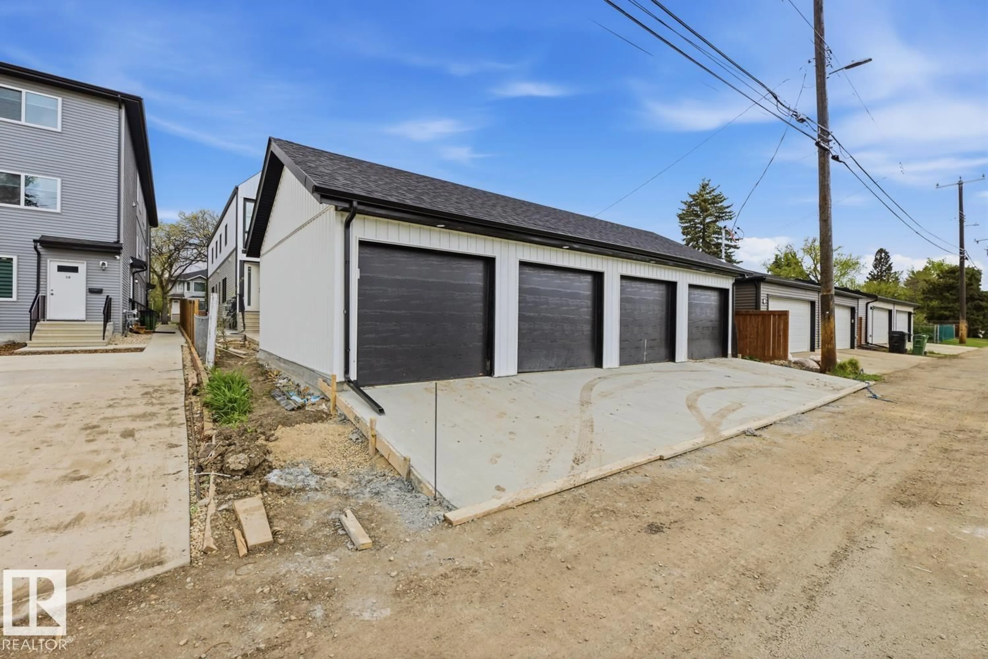 Indoor garage for NW - 11327 122 ST, Edmonton Alberta T5M0B6