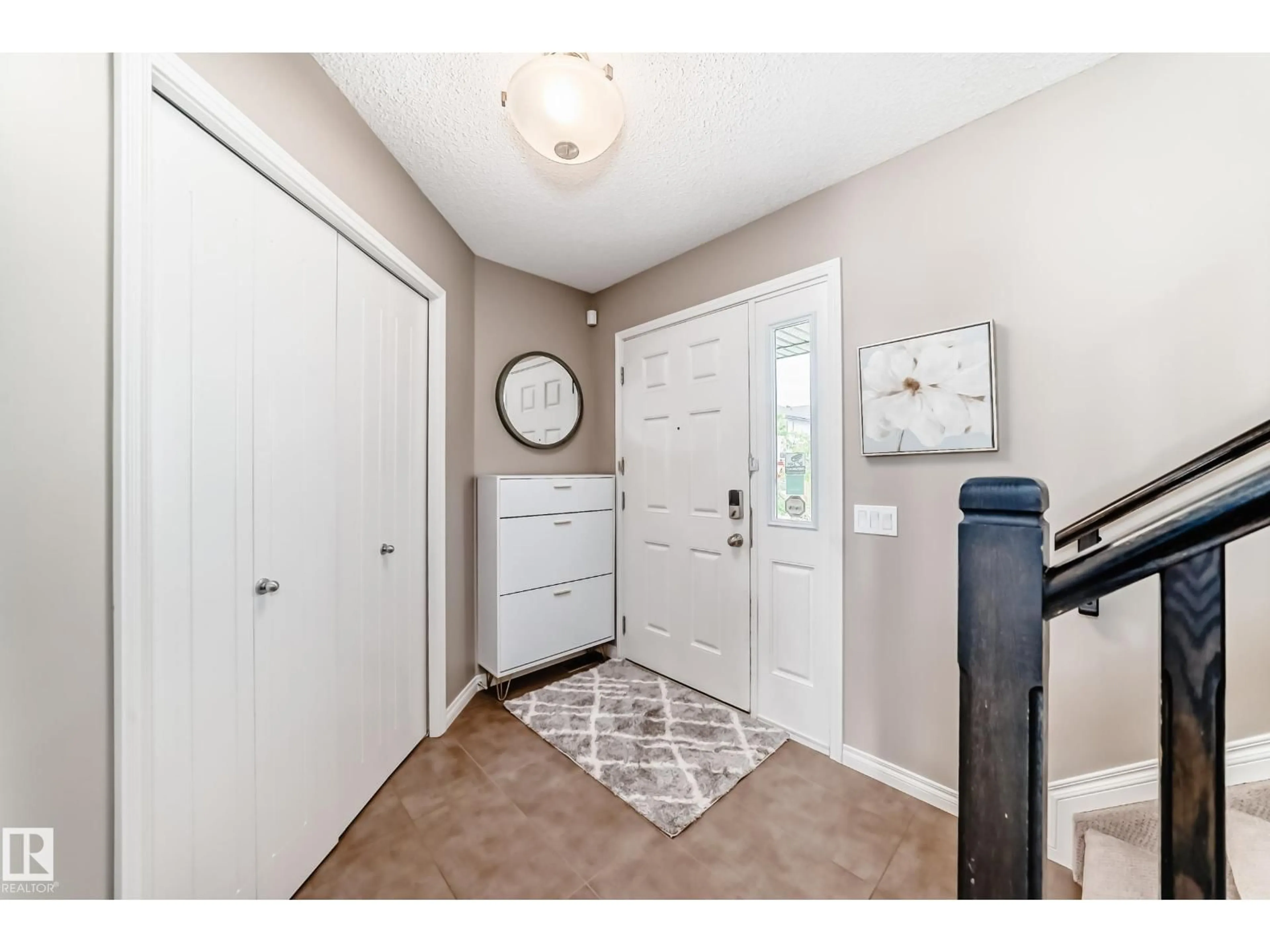 Indoor entryway for 12035 173 AV, Edmonton Alberta T5X0J6
