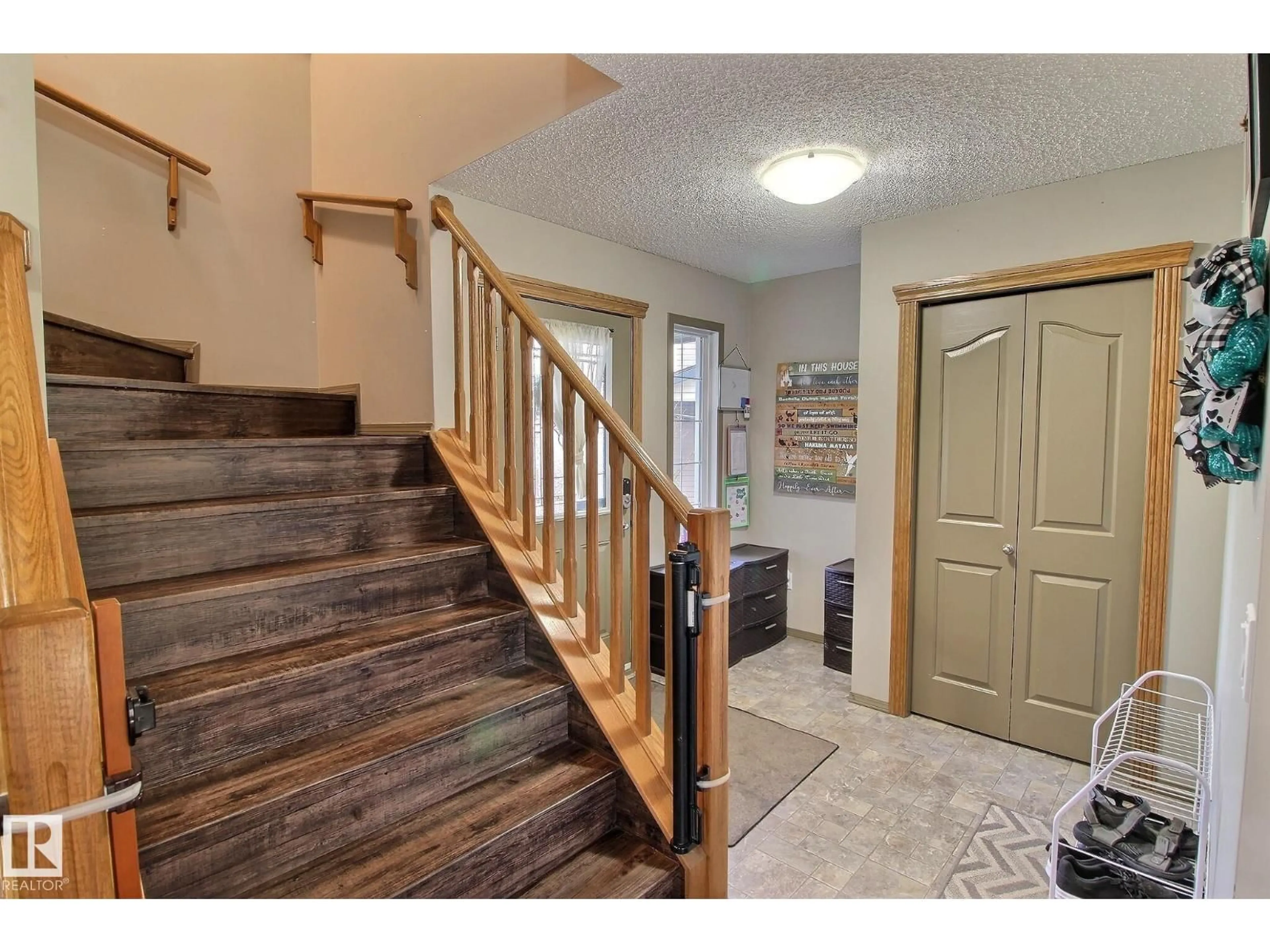 Unknown for 19 HUXLEY CV, Spruce Grove Alberta T7X4S5