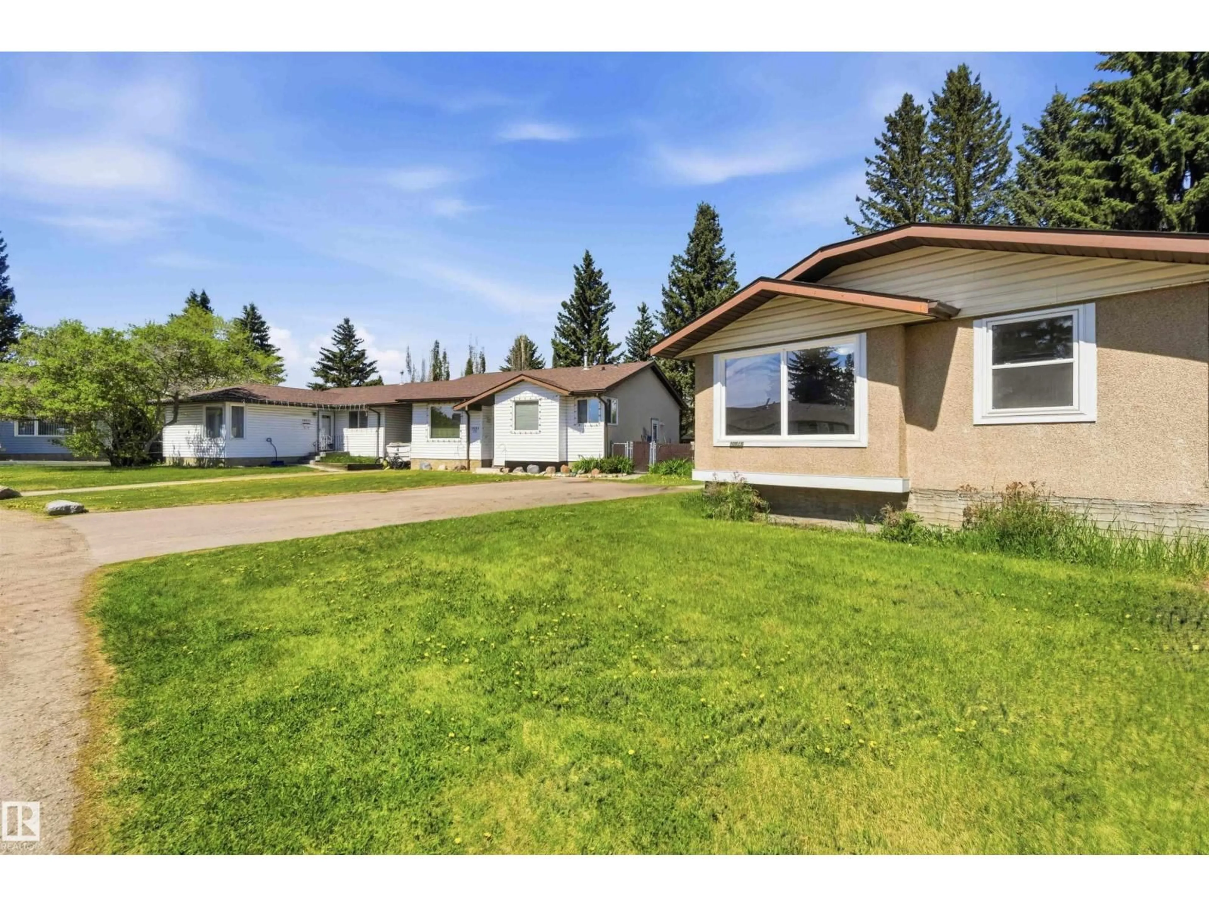 Unknown for NW - 10828 173 AV, Edmonton Alberta T5X3Z4