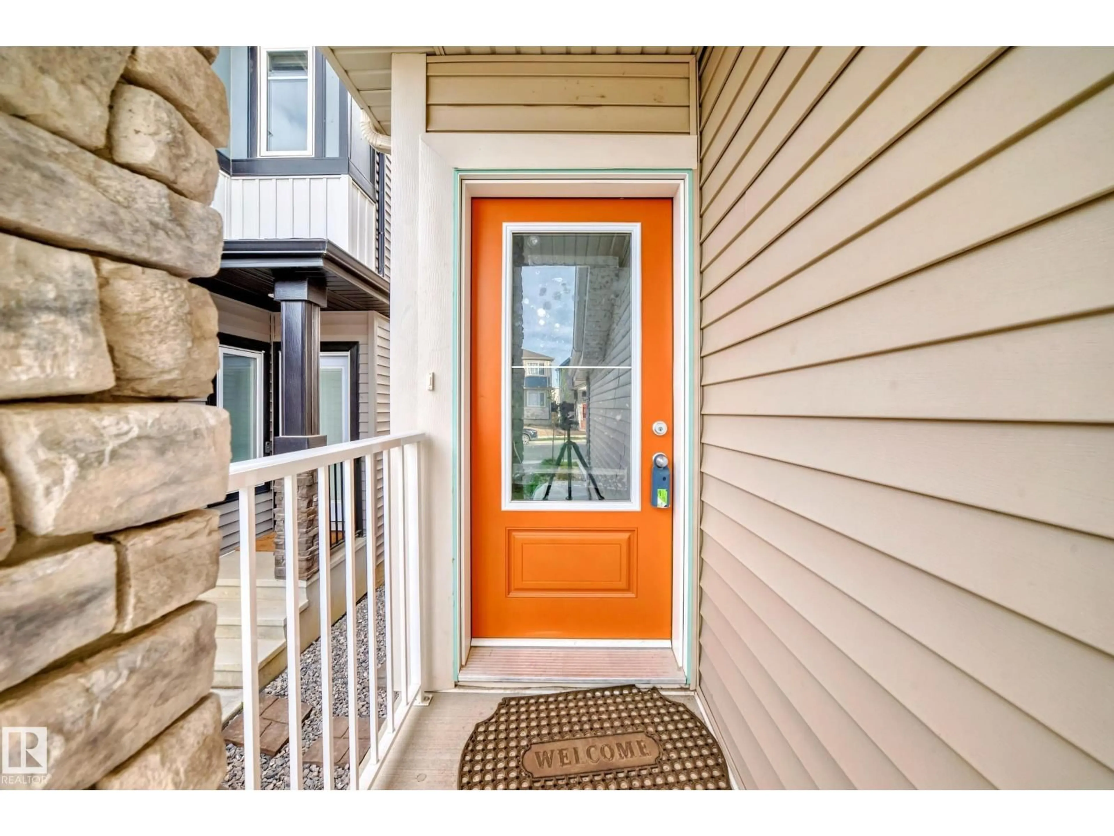Indoor entryway for 5357 LARK LD, Edmonton Alberta T5S0S2