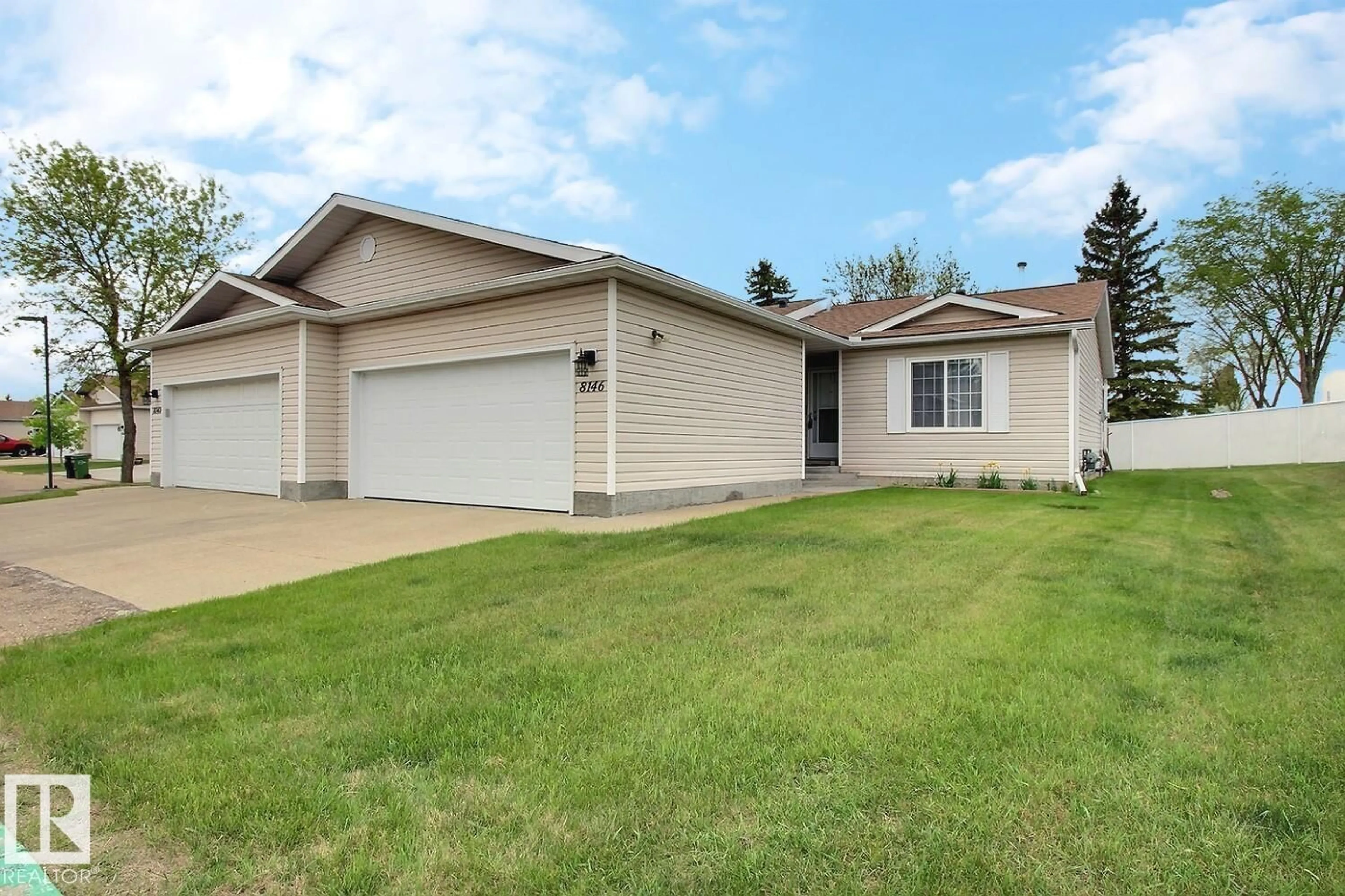 Unknown for 8146 27 AV, Edmonton Alberta T6K4C9