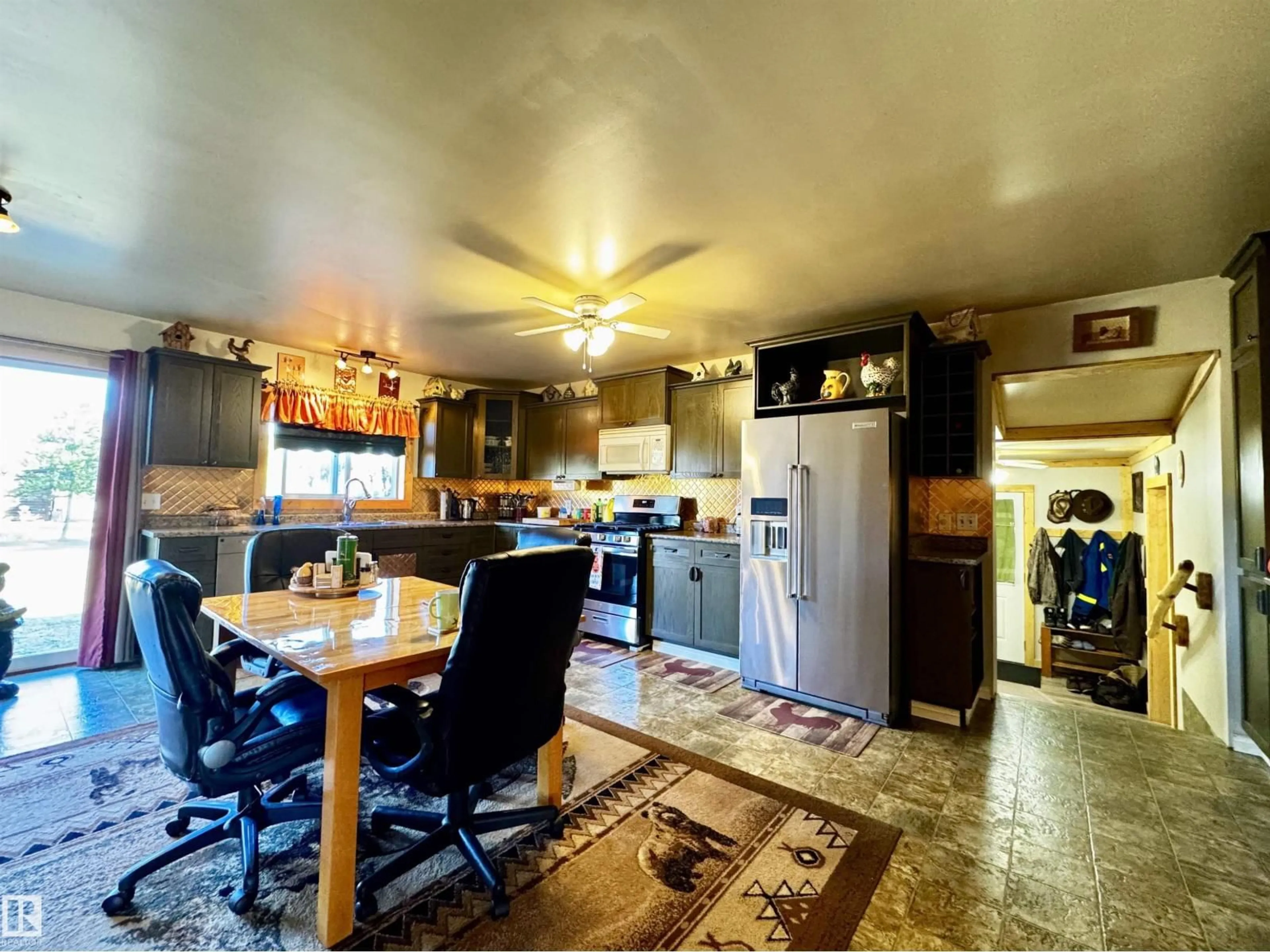 Open concept kitchen, ceramic/tile floor for 8402 TOWNSHIP 503, Rural Brazeau County Alberta T7A2A3
