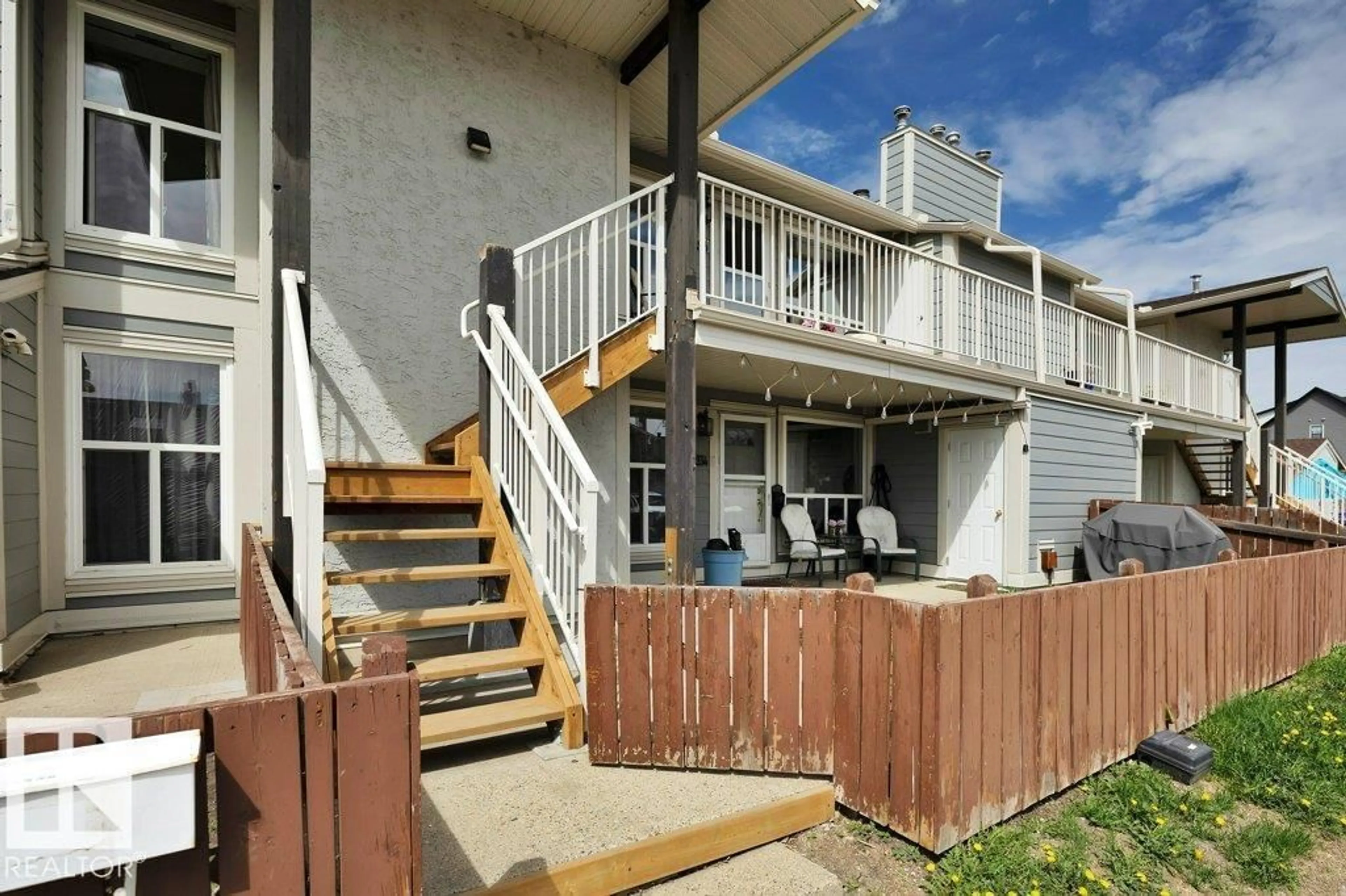 Patio, unknown for 2336 151 AV, Edmonton Alberta T5Y2L1
