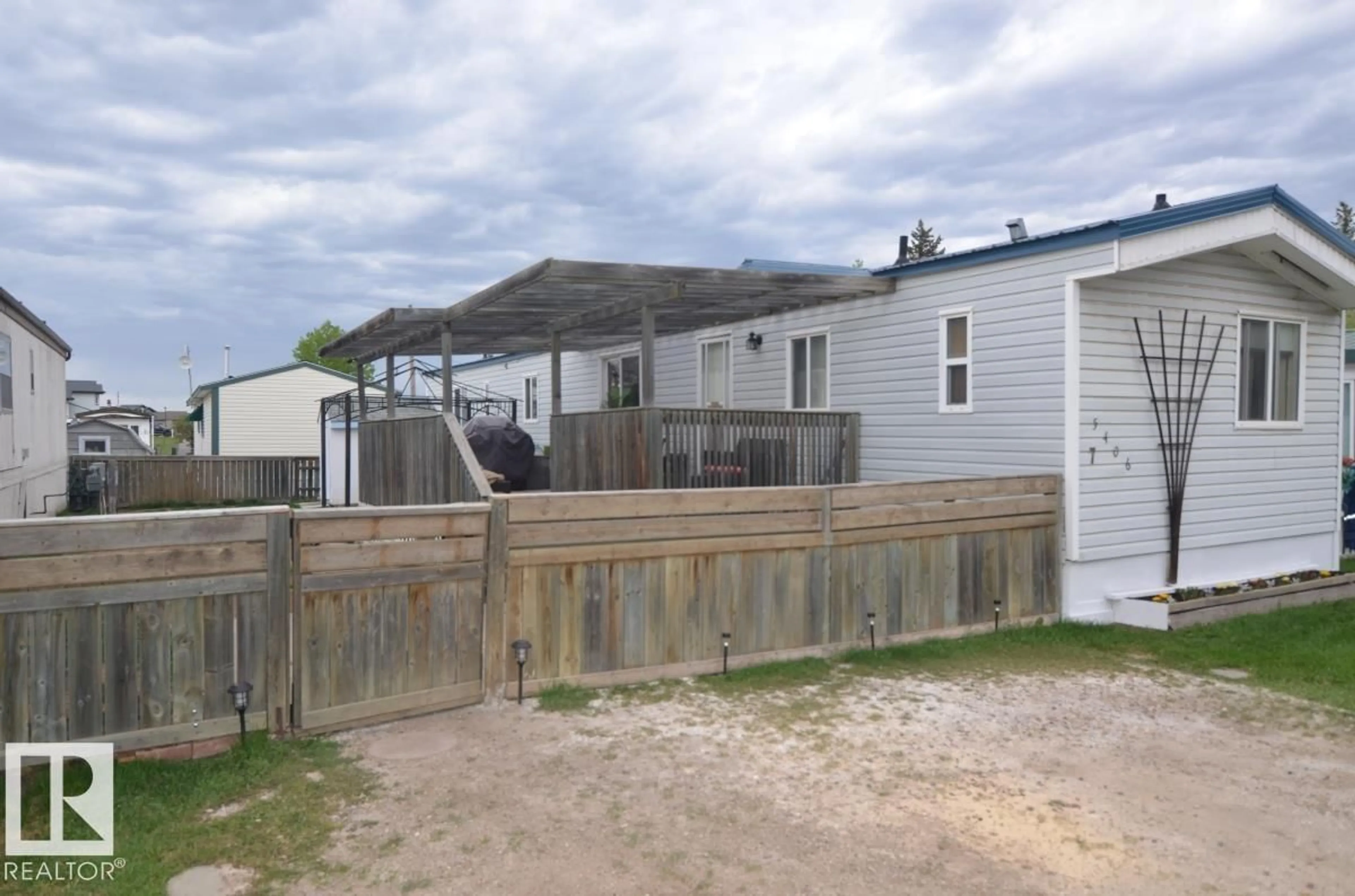 Unknown for #7 - 5406 52 ST, Tofield Alberta T0B4J0