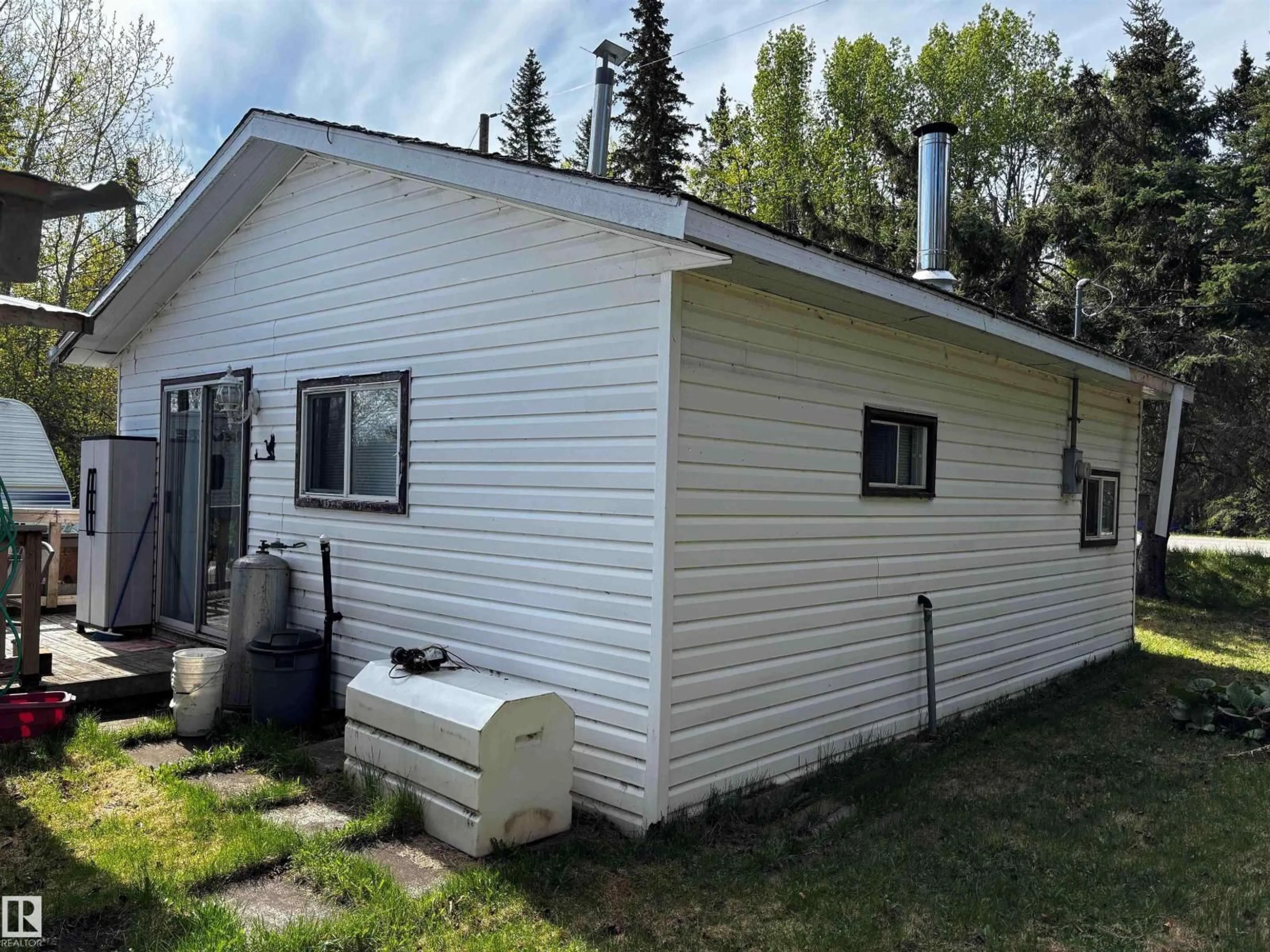 Unknown for 904 LAKESHORE DR, Rural Wetaskiwin County Alberta T0C0T0