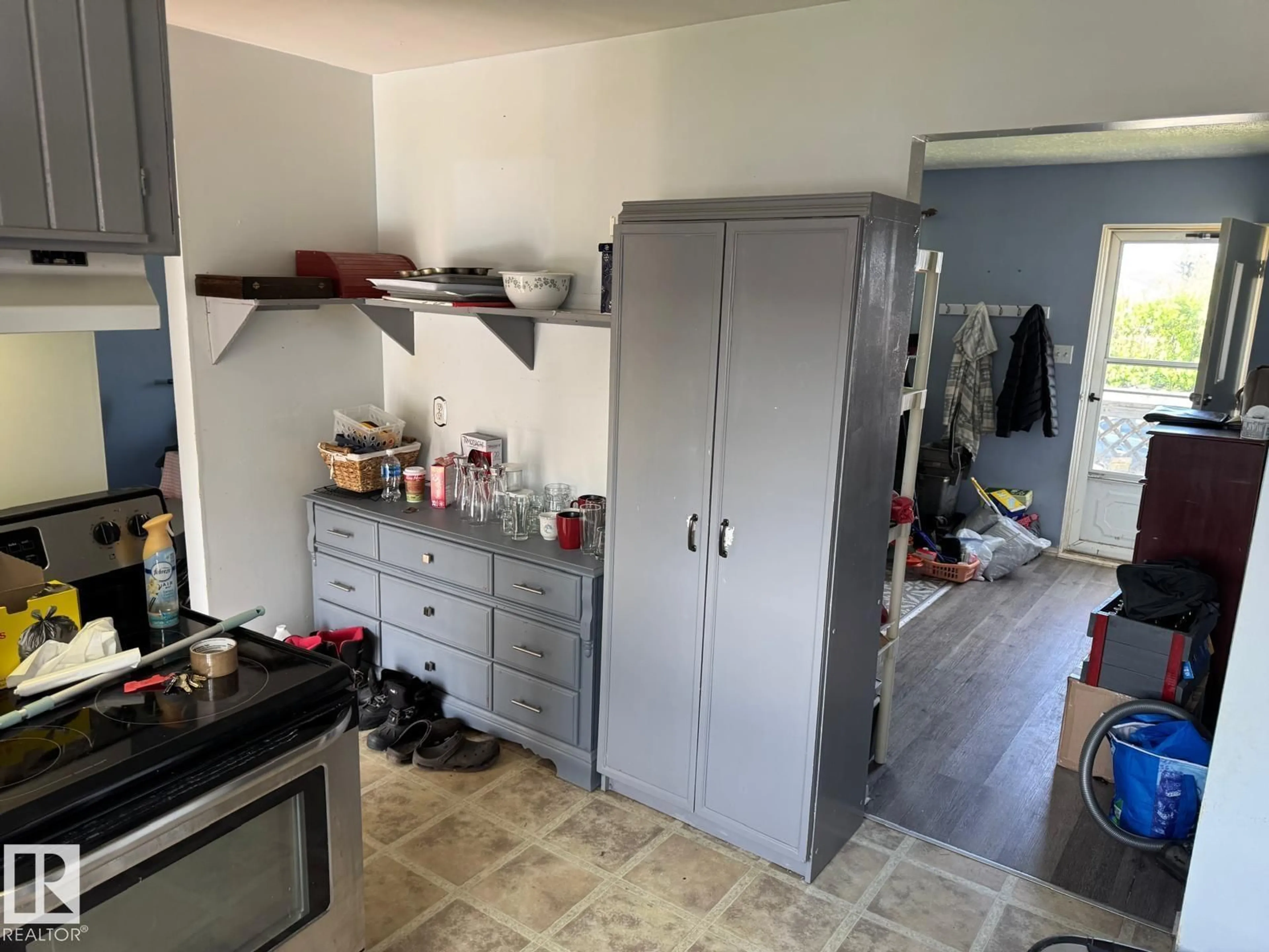 A pic of a room for 4907 51 AV, Evansburg Alberta T0E0T0