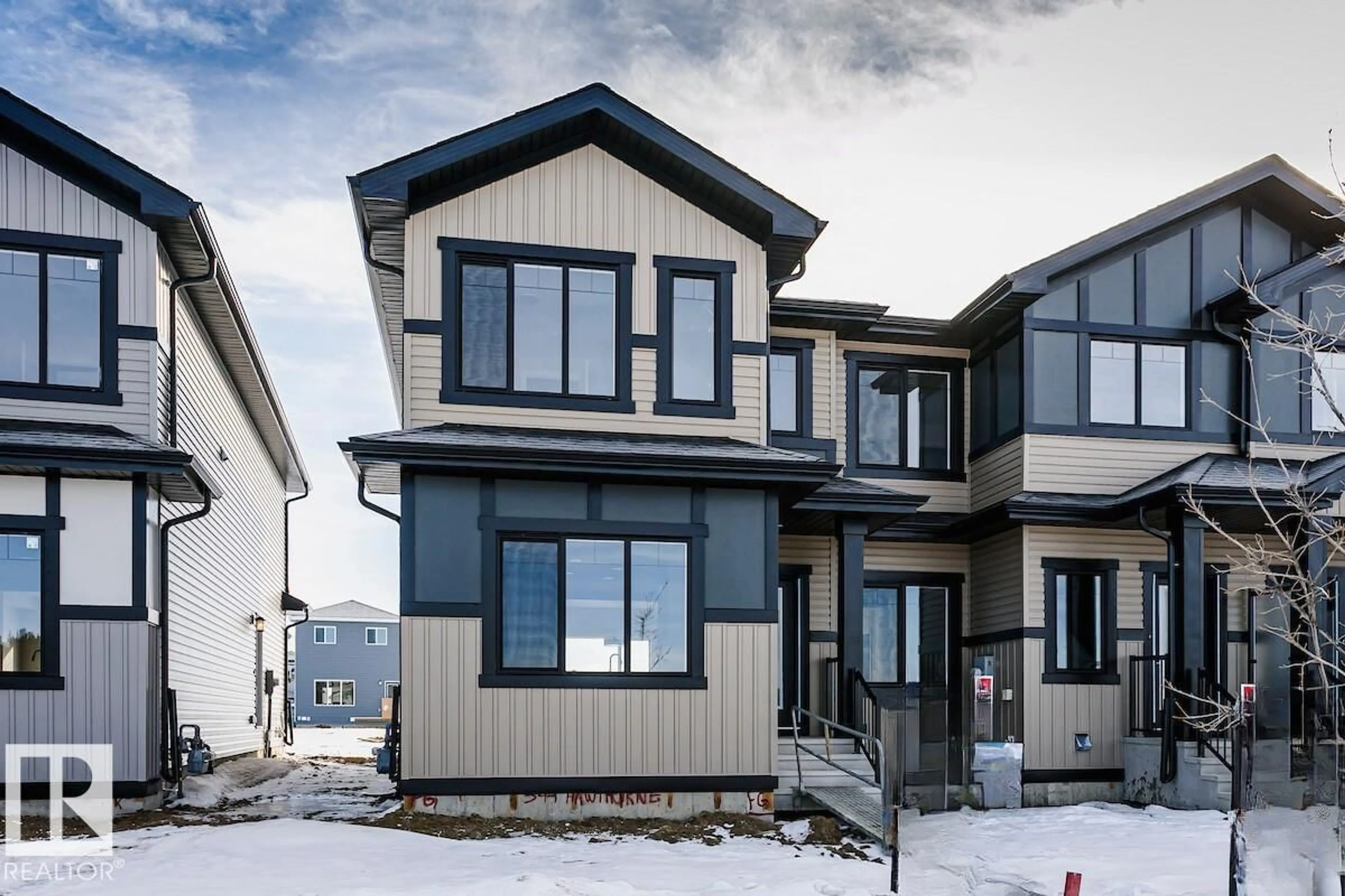 Home with vinyl exterior material, unknown for 344 HAWTHORN WY, Leduc Alberta T4X0L1