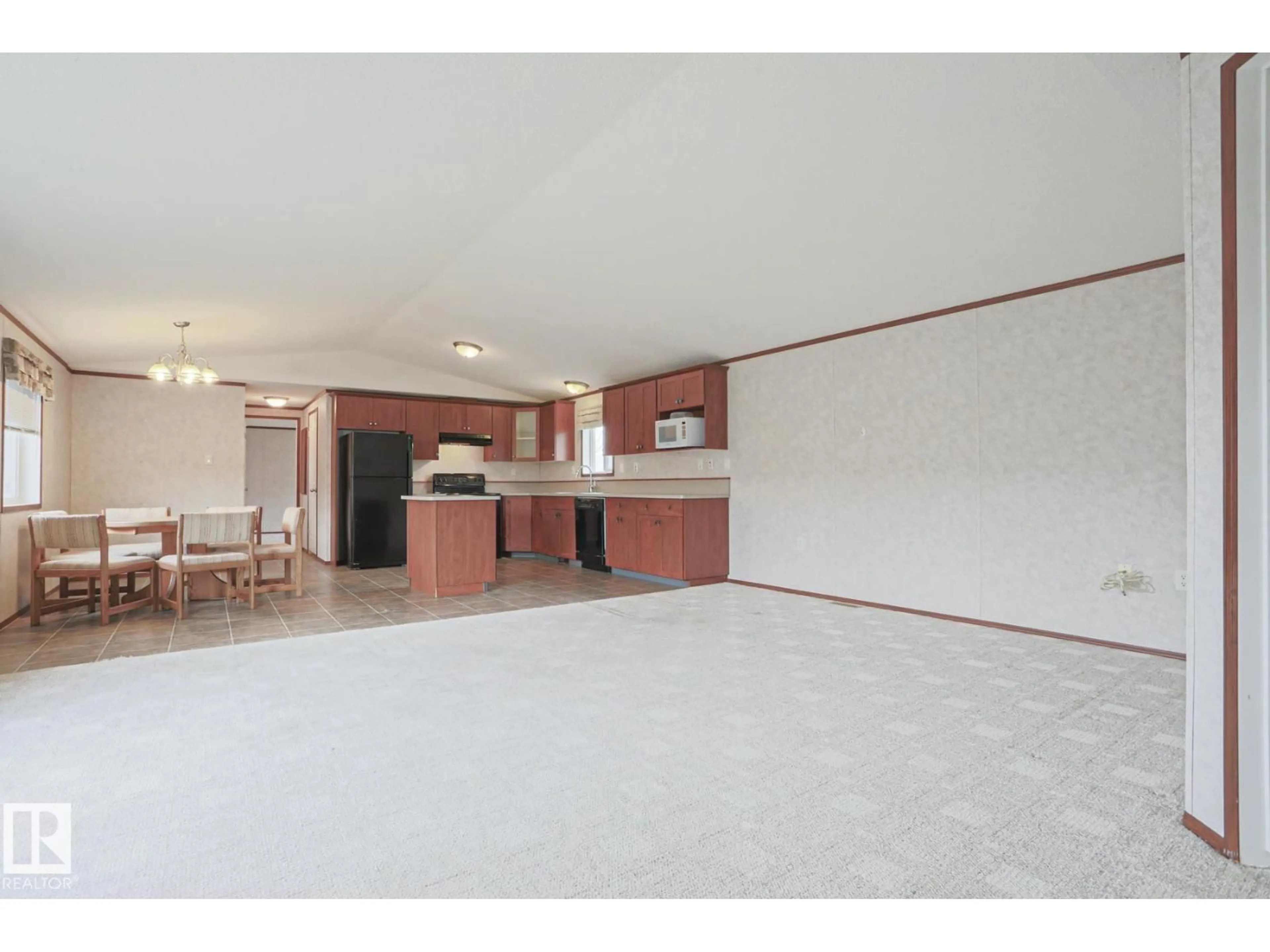 Unknown for 236 OAKWOOD DR, Edmonton Alberta T8P0A4