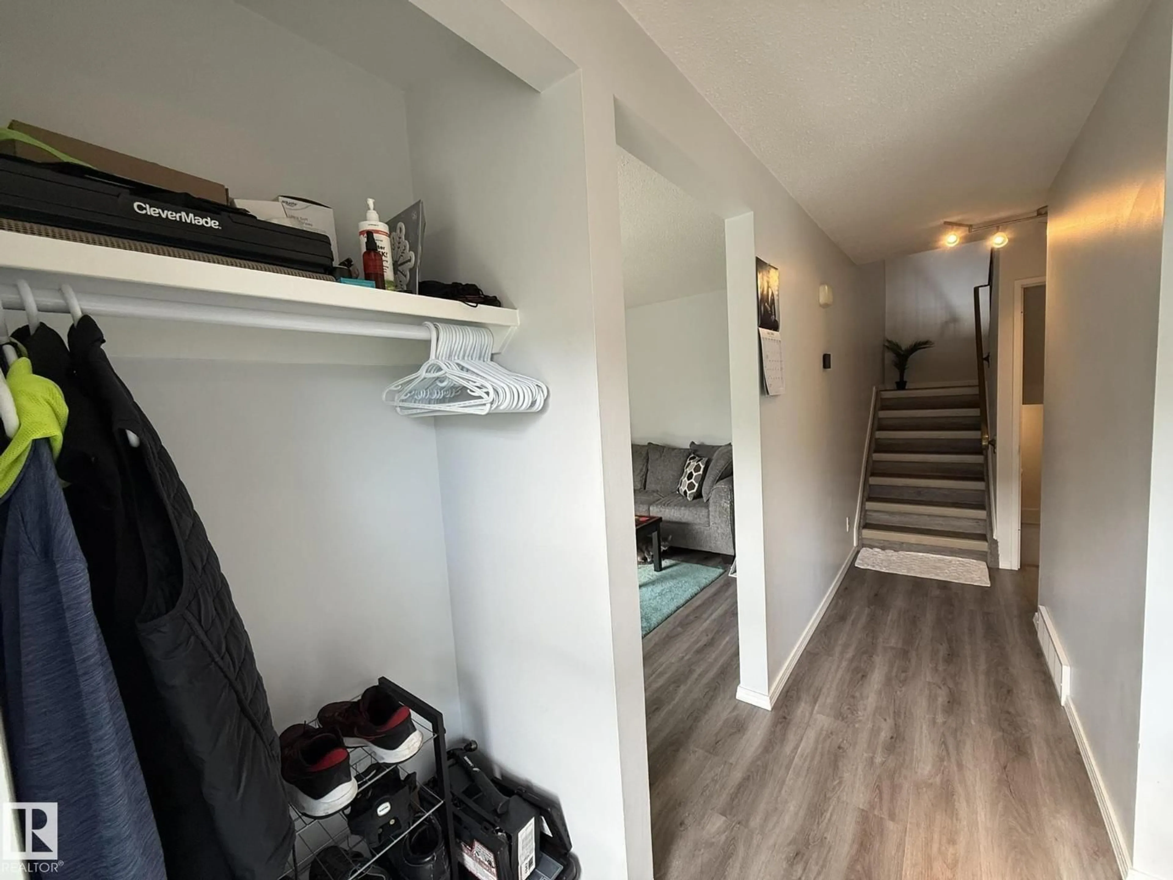 Unknown for NW - 166 ROSELAND VG, Edmonton Alberta T5E5R6