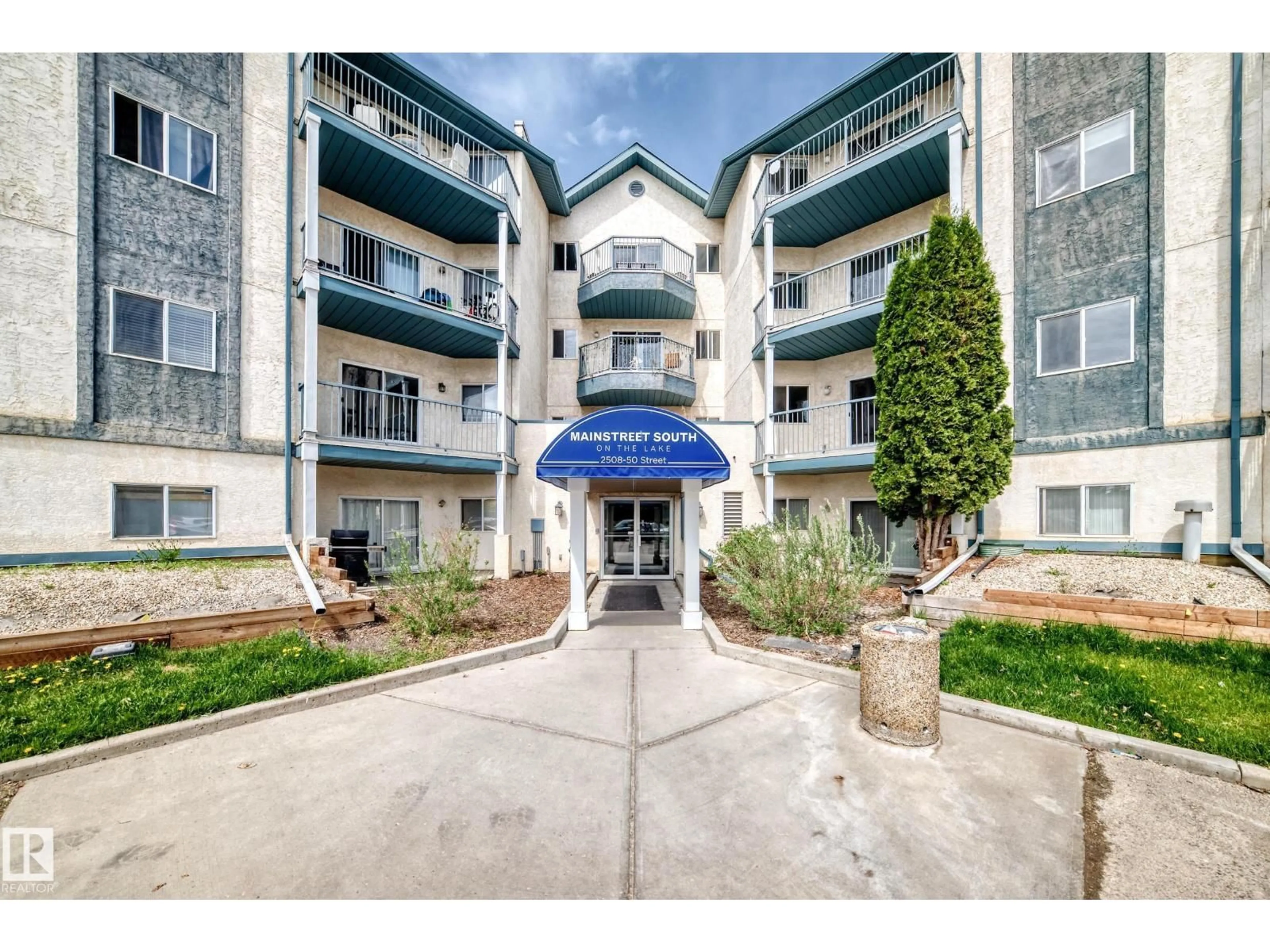 Indoor foyer for #306 - 2508 50 ST, Edmonton Alberta T6L6X9