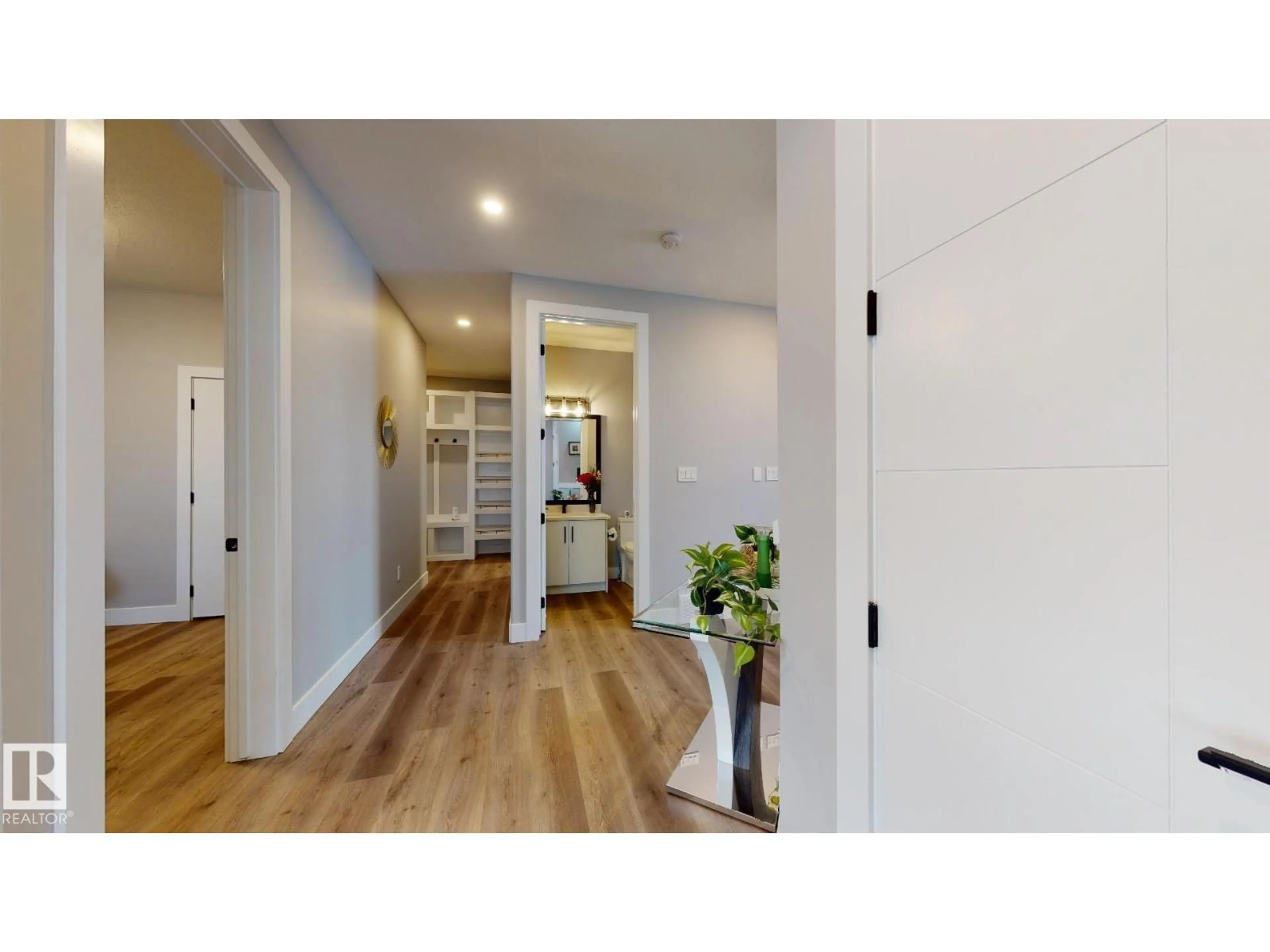 Indoor entryway for 17 BLACKBIRD BN, Fort Saskatchewan Alberta T8L0G6