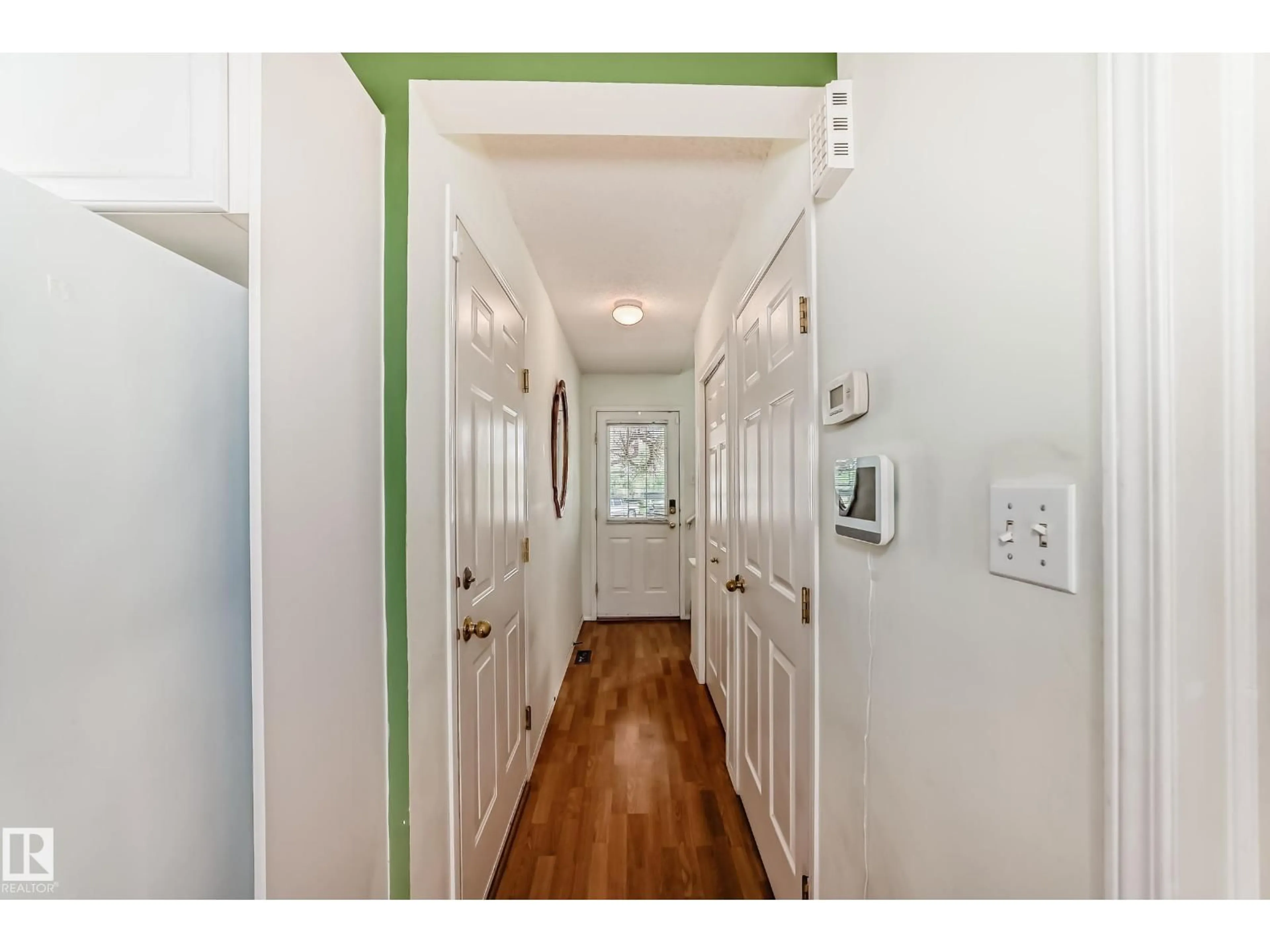 Indoor entryway for 9147 165 AV, Edmonton Alberta T5Z3H7