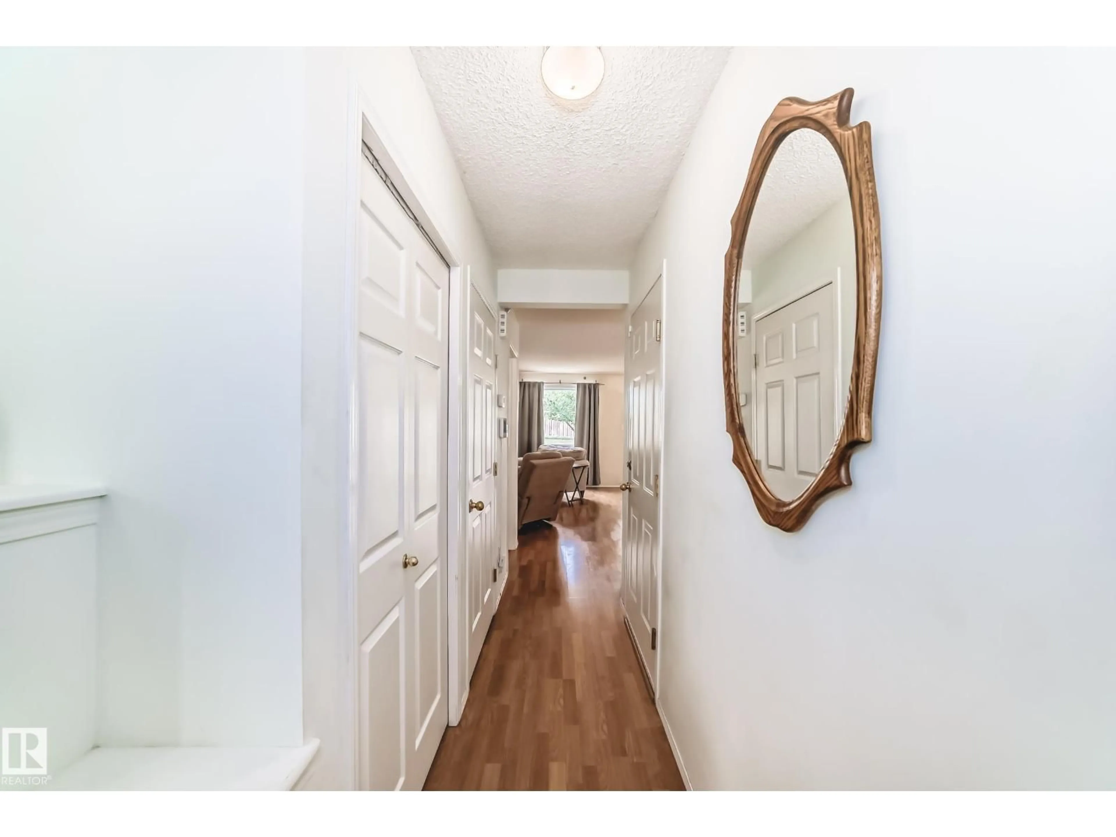 Indoor entryway for 9147 165 AV, Edmonton Alberta T5Z3H7