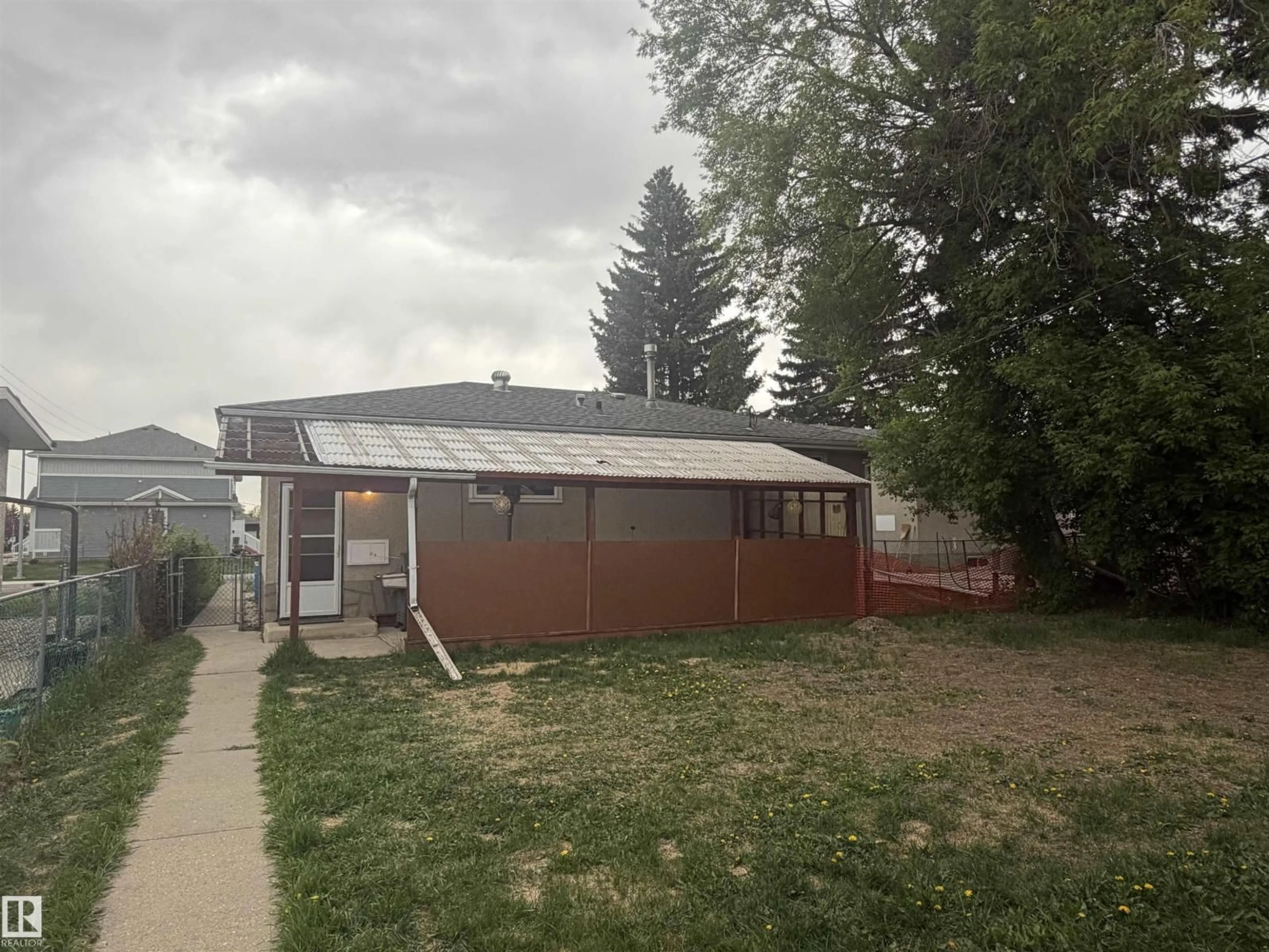 Shed for NW - 13207 117 ST, Edmonton Alberta T5E5K3