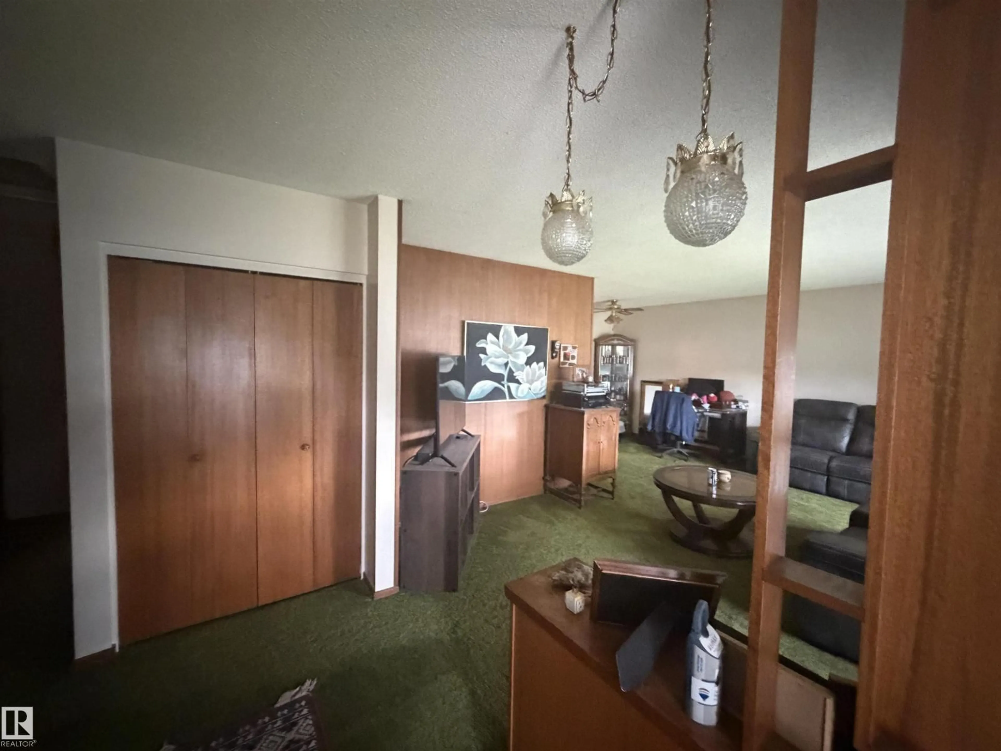 A pic of a room for NW - 13207 117 ST, Edmonton Alberta T5E5K3