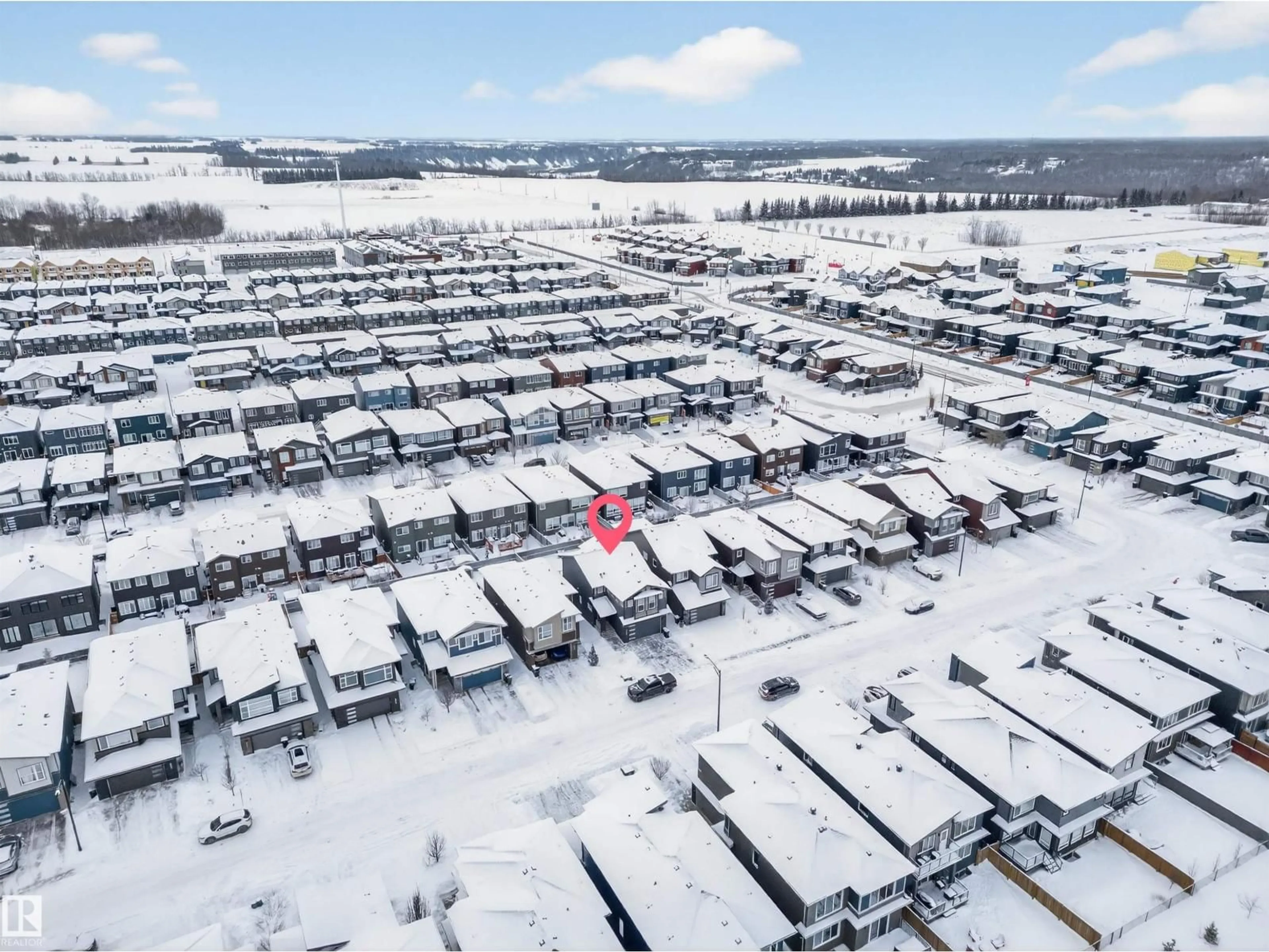 A pic from outside/outdoor area/front of a property/back of a property/a pic from drone, unknown for 6085 KING LD, Edmonton Alberta T6W3Z7