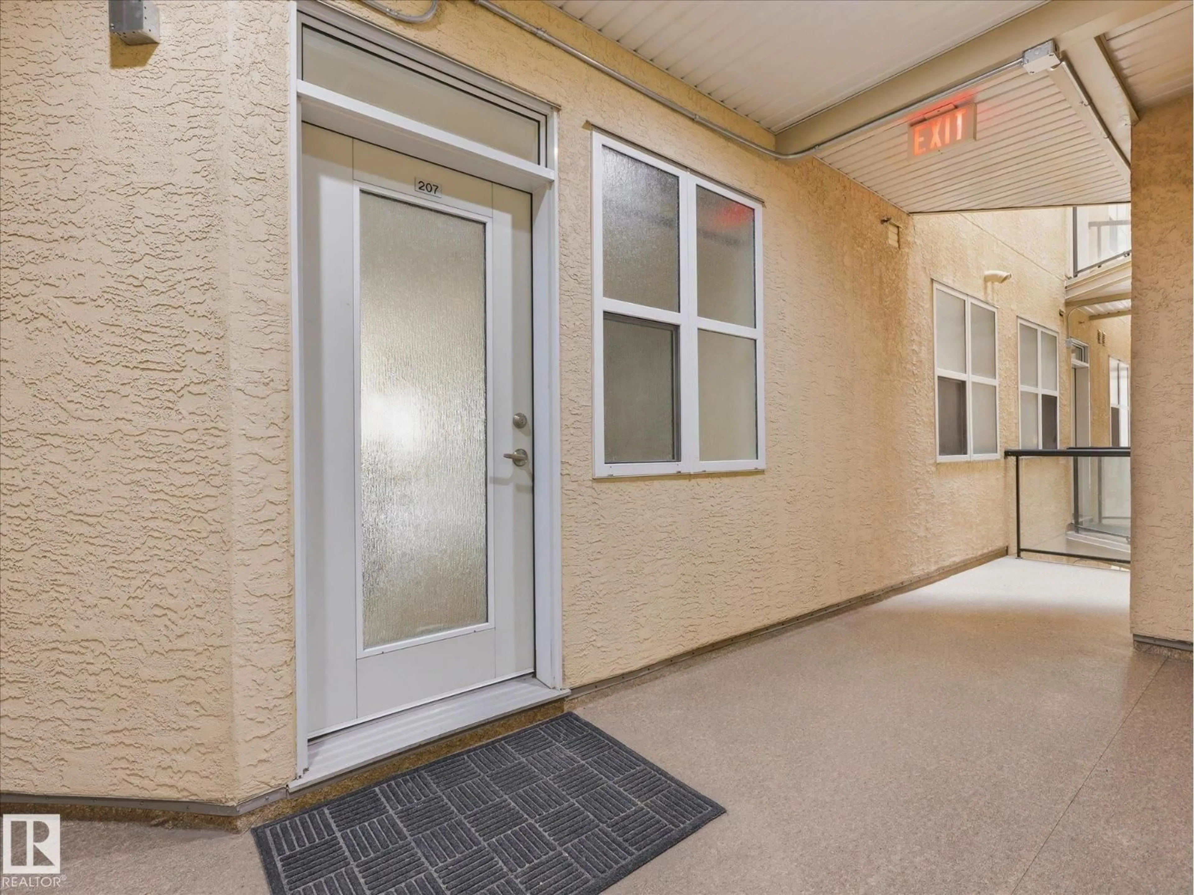 Indoor foyer for #207 - 8619 111 ST NW, Edmonton Alberta T6G2W1