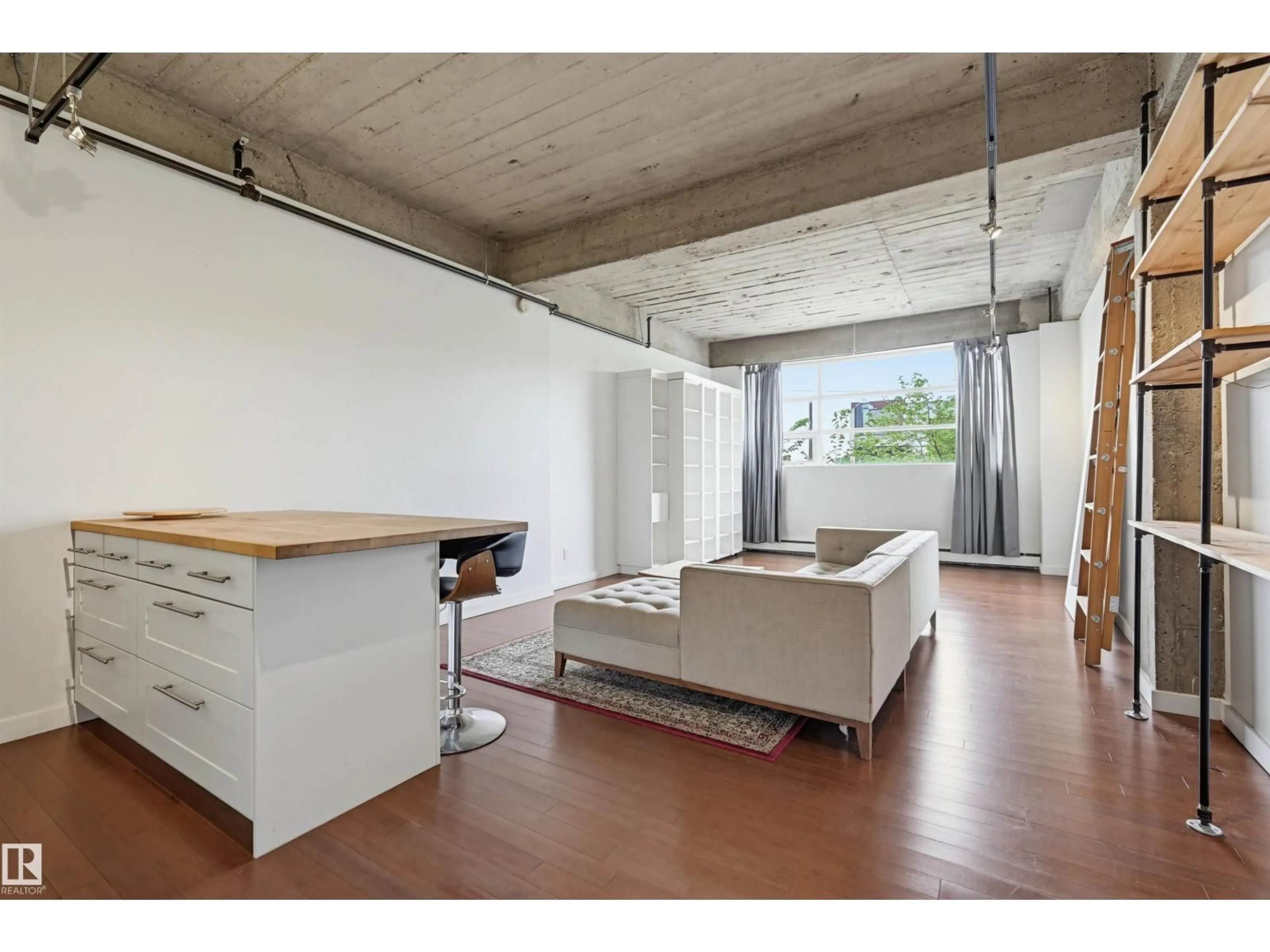 Unknown for 204 - 10355 105 ST NW, Edmonton Alberta T5J1E8