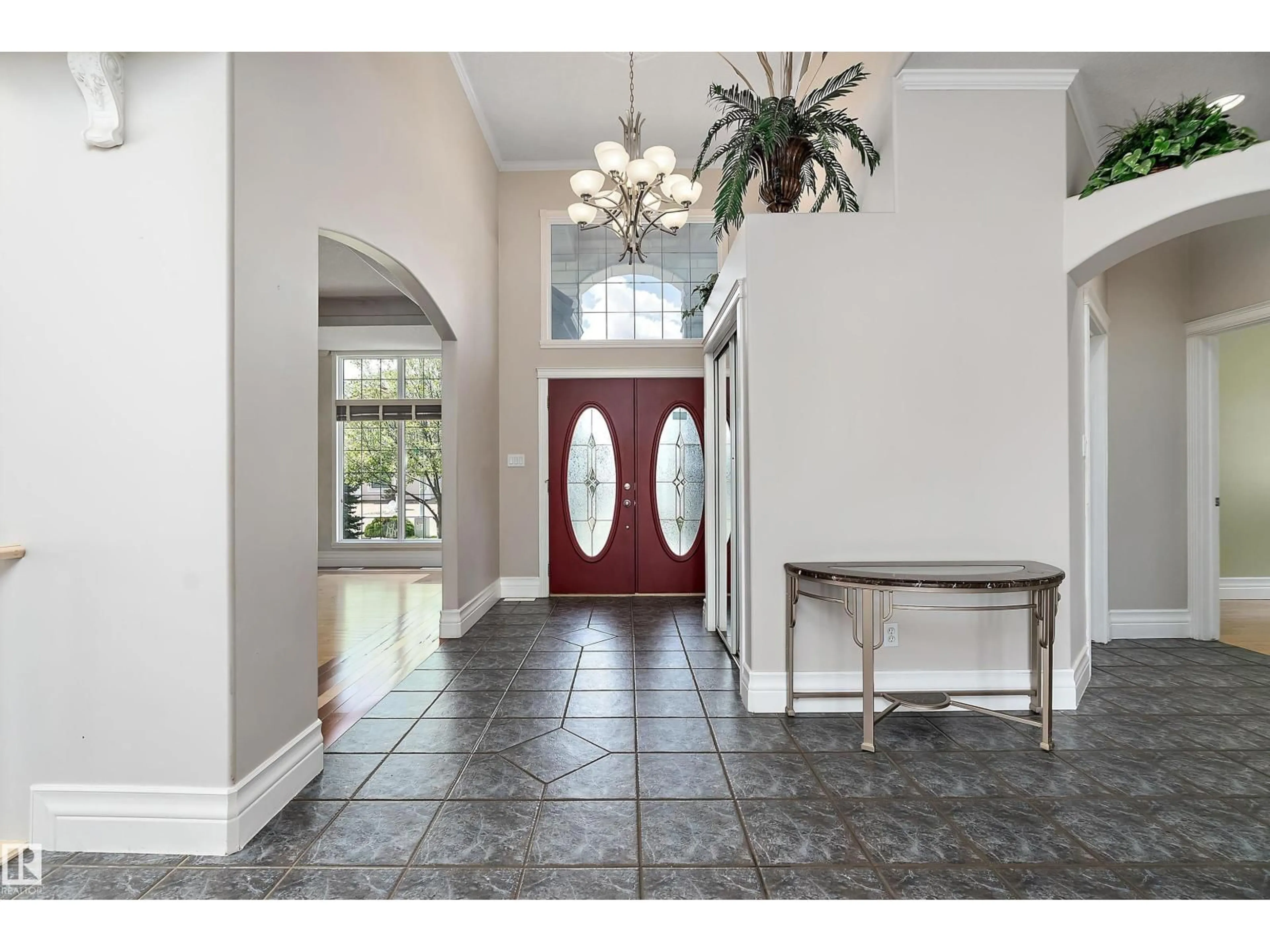 Indoor entryway for NW - 16103 89 ST, Edmonton Alberta T5Z3K4