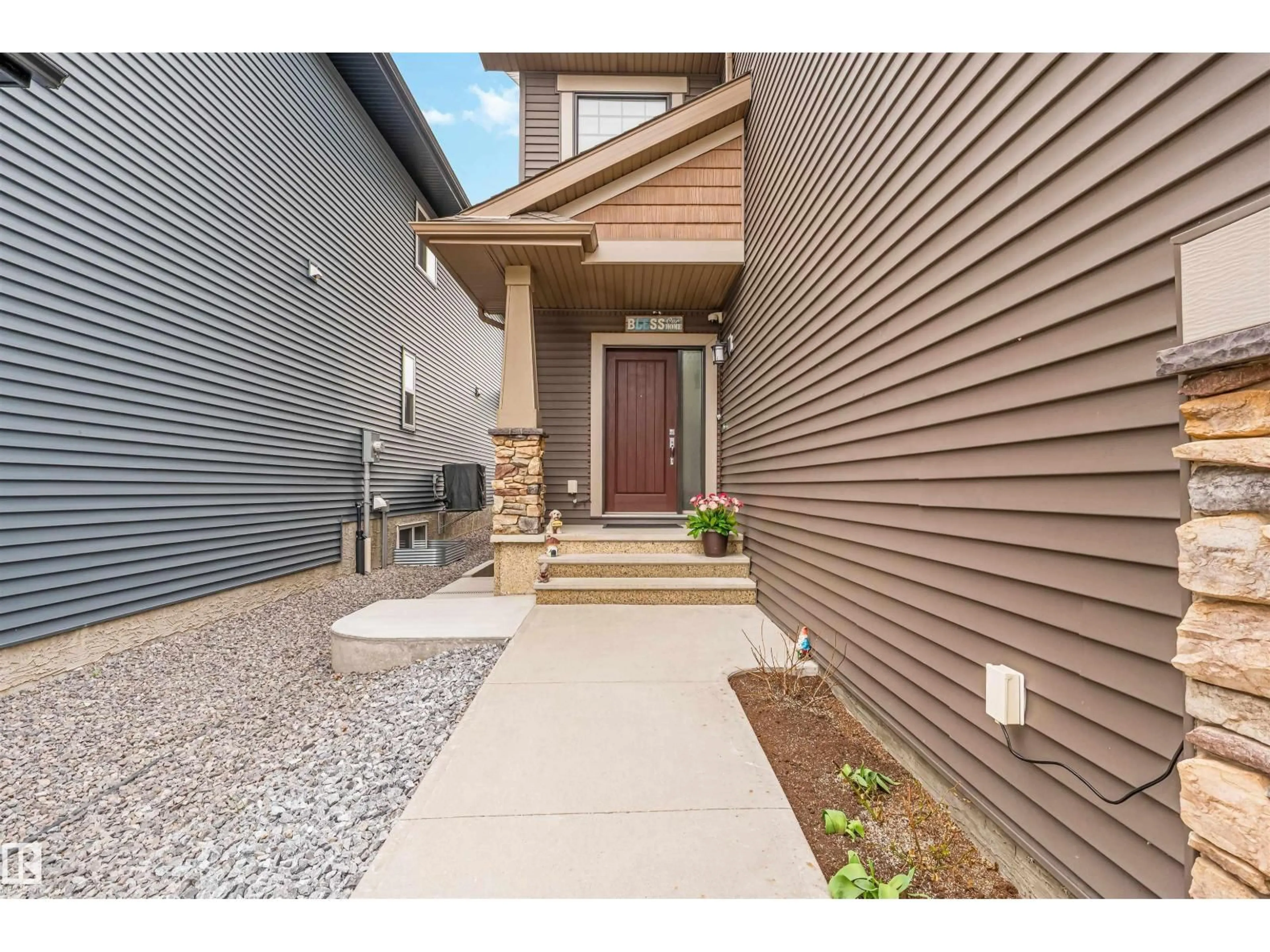 Unknown for 5907 19 AV, Edmonton Alberta T6X0P6