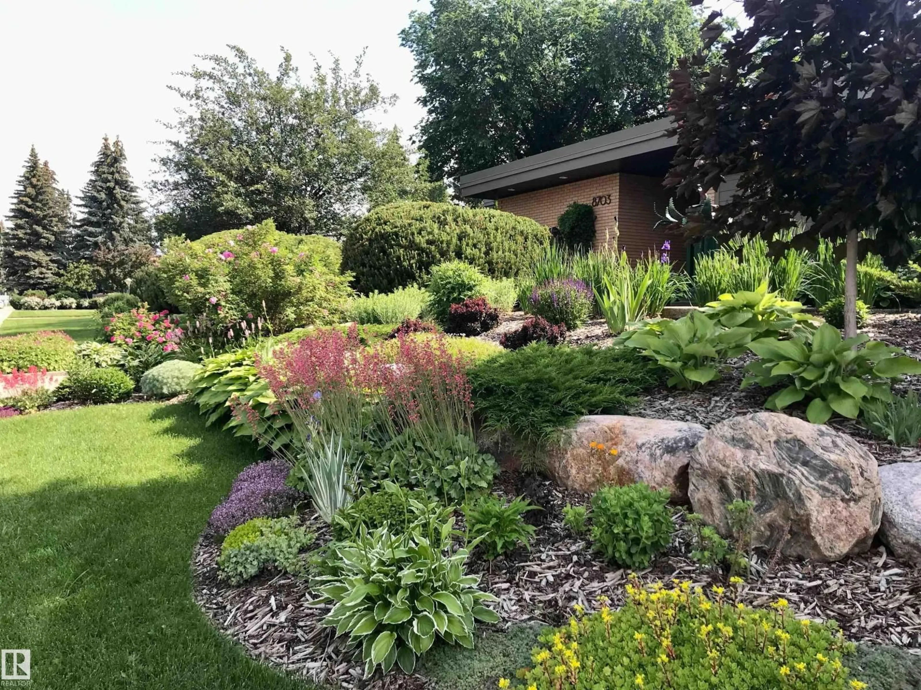 Patio, street for 8703 137 ST, Edmonton Alberta T5R0C5