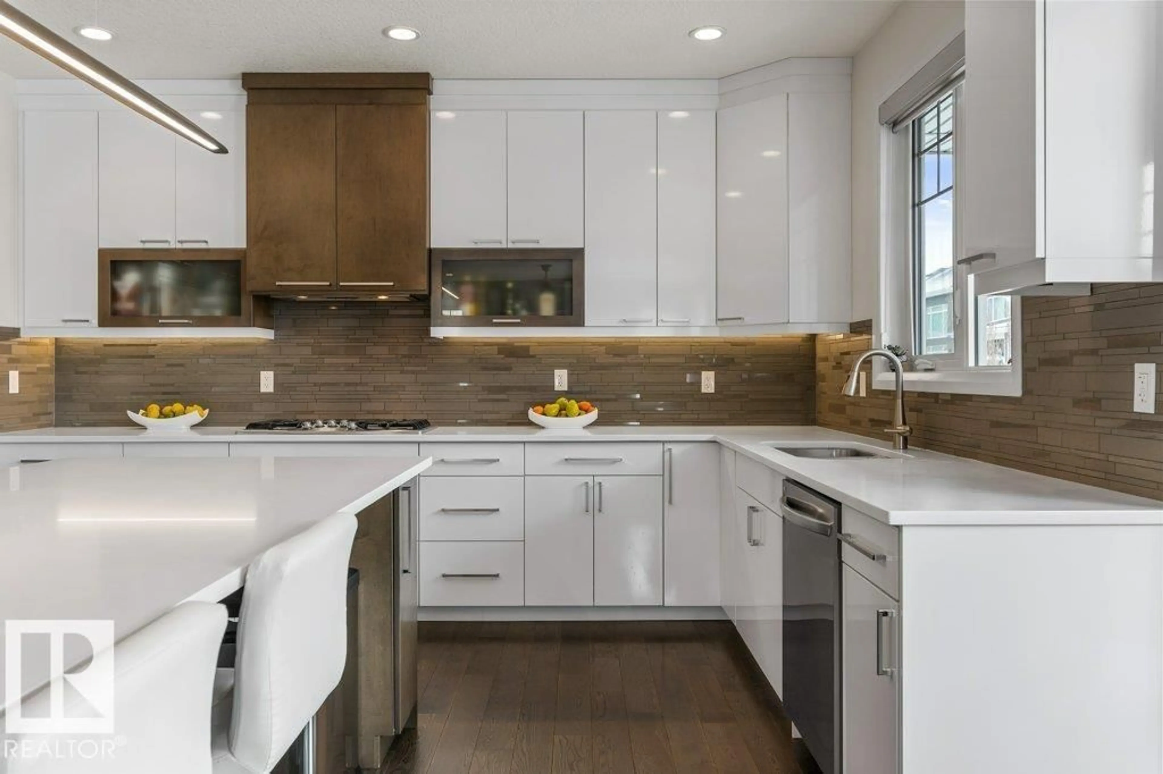 Contemporary kitchen, ceramic/tile floor for 4476 SUZANNA CR, Edmonton Alberta T6X0Y5