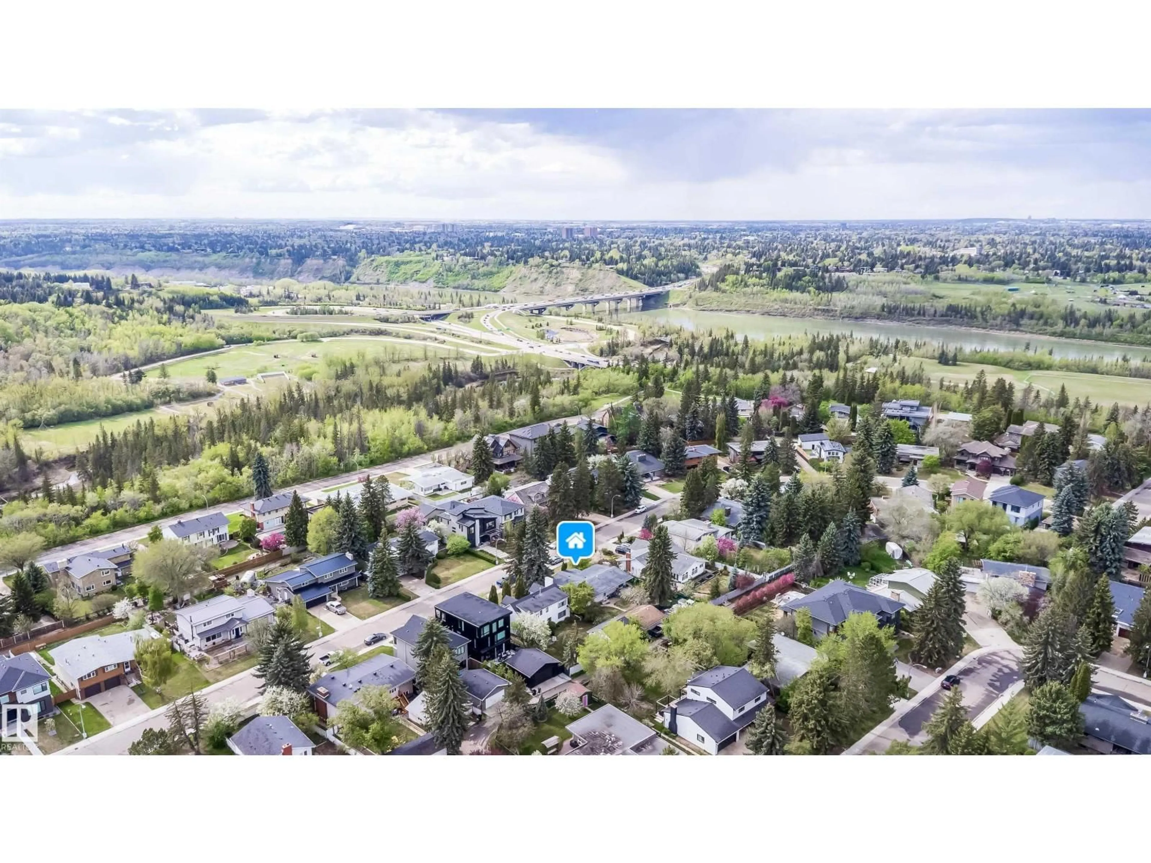 A pic from outside/outdoor area/front of a property/back of a property/a pic from drone, unknown for NW - 6403 132 ST, Edmonton Alberta T6H3Y8