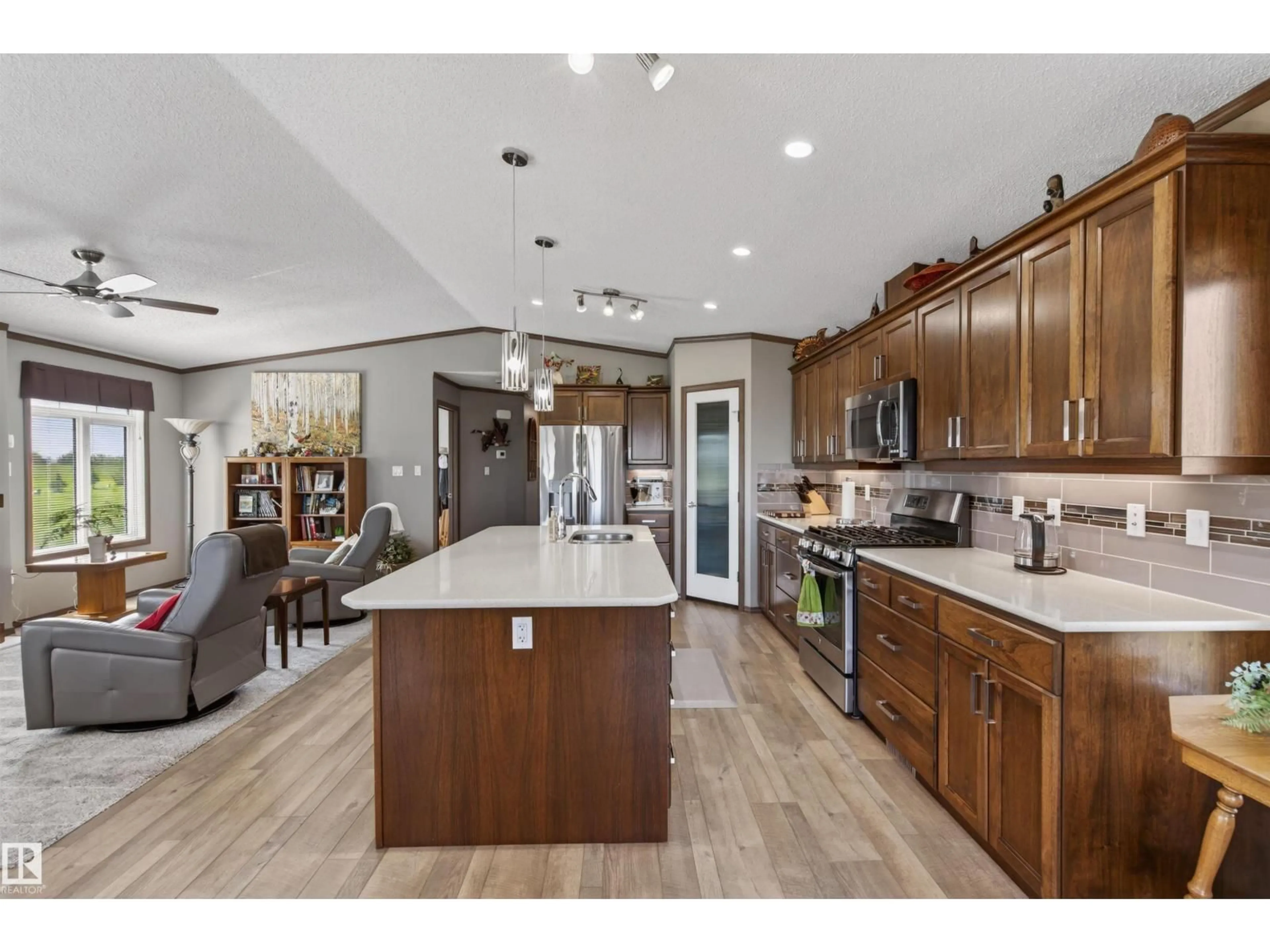 Open concept kitchen, ceramic/tile floor for 60413 RR 470, Rural Bonnyville M.D. Alberta T9N2H7