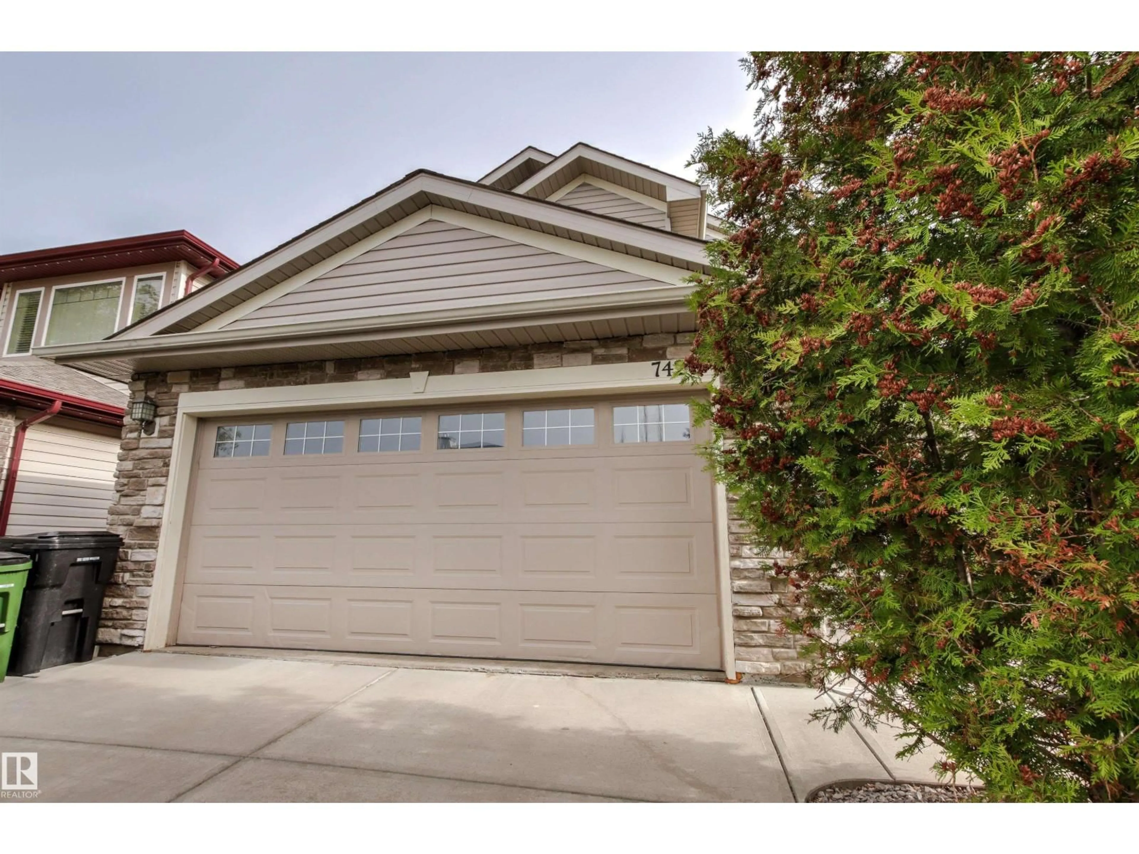Indoor garage for 7420 SINGER LANDING LD, Edmonton Alberta T6R3S2
