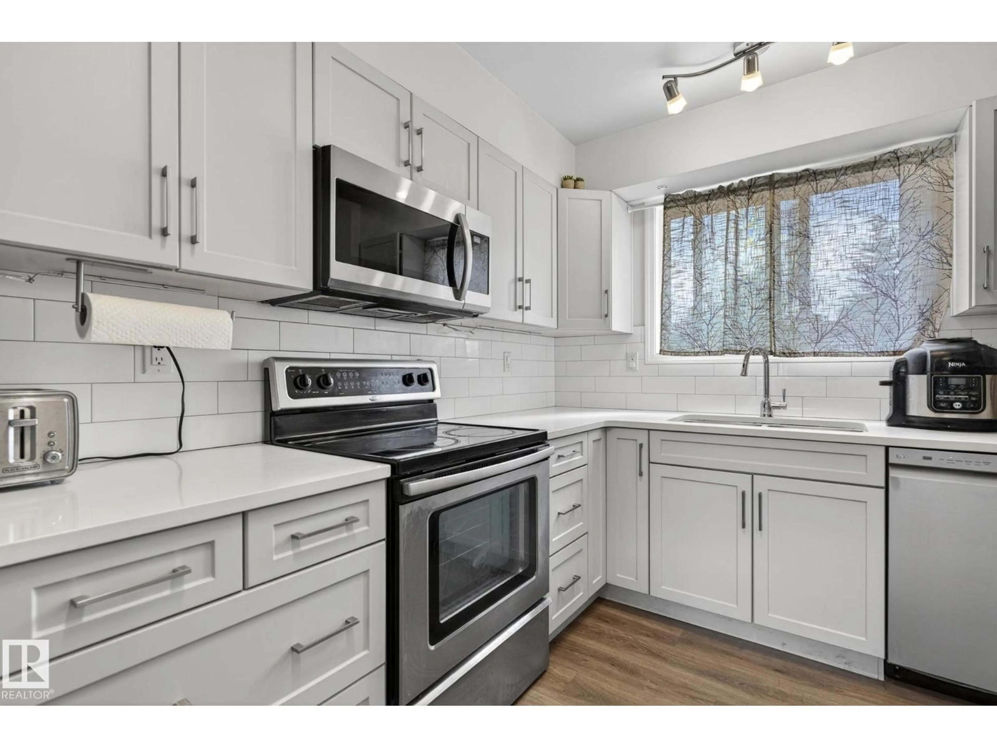 Standard kitchen, unknown for #53 - 7604 29 AV, Edmonton Alberta T6K3Z2