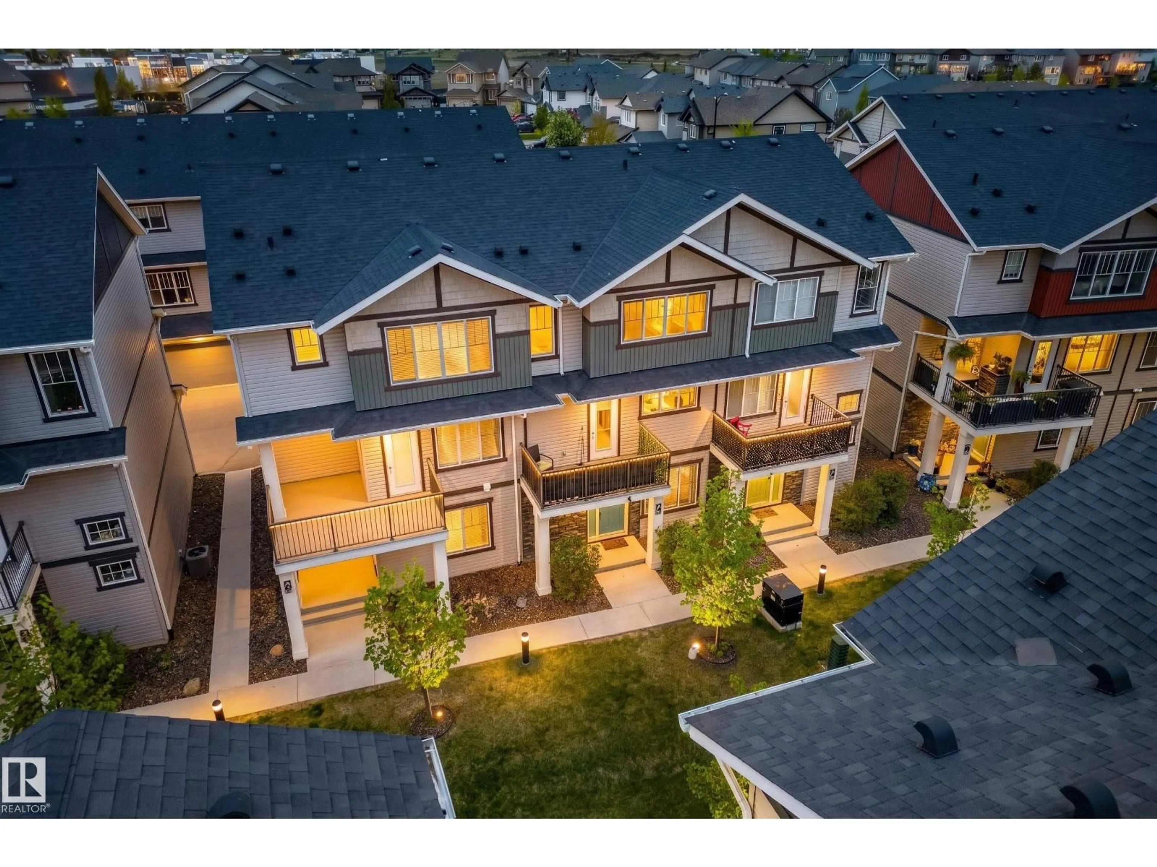 A pic from outside/outdoor area/front of a property/back of a property/a pic from drone, mountain view for 85 165 CY BECKER BV, Edmonton Alberta T5Y3R4