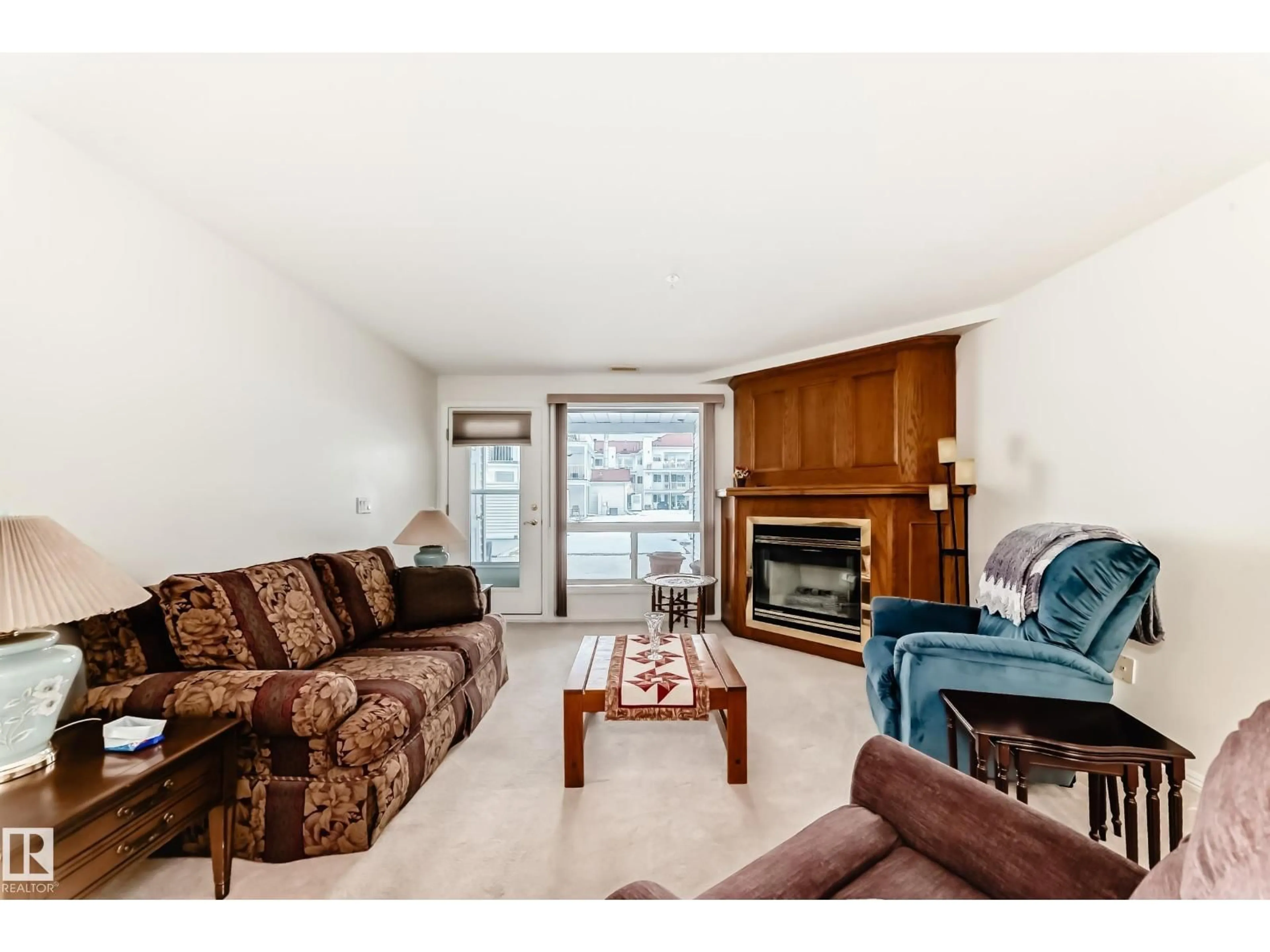 Living room with furniture, unknown for 6220 - 118 FULTON RD, Edmonton Alberta T6A3T4