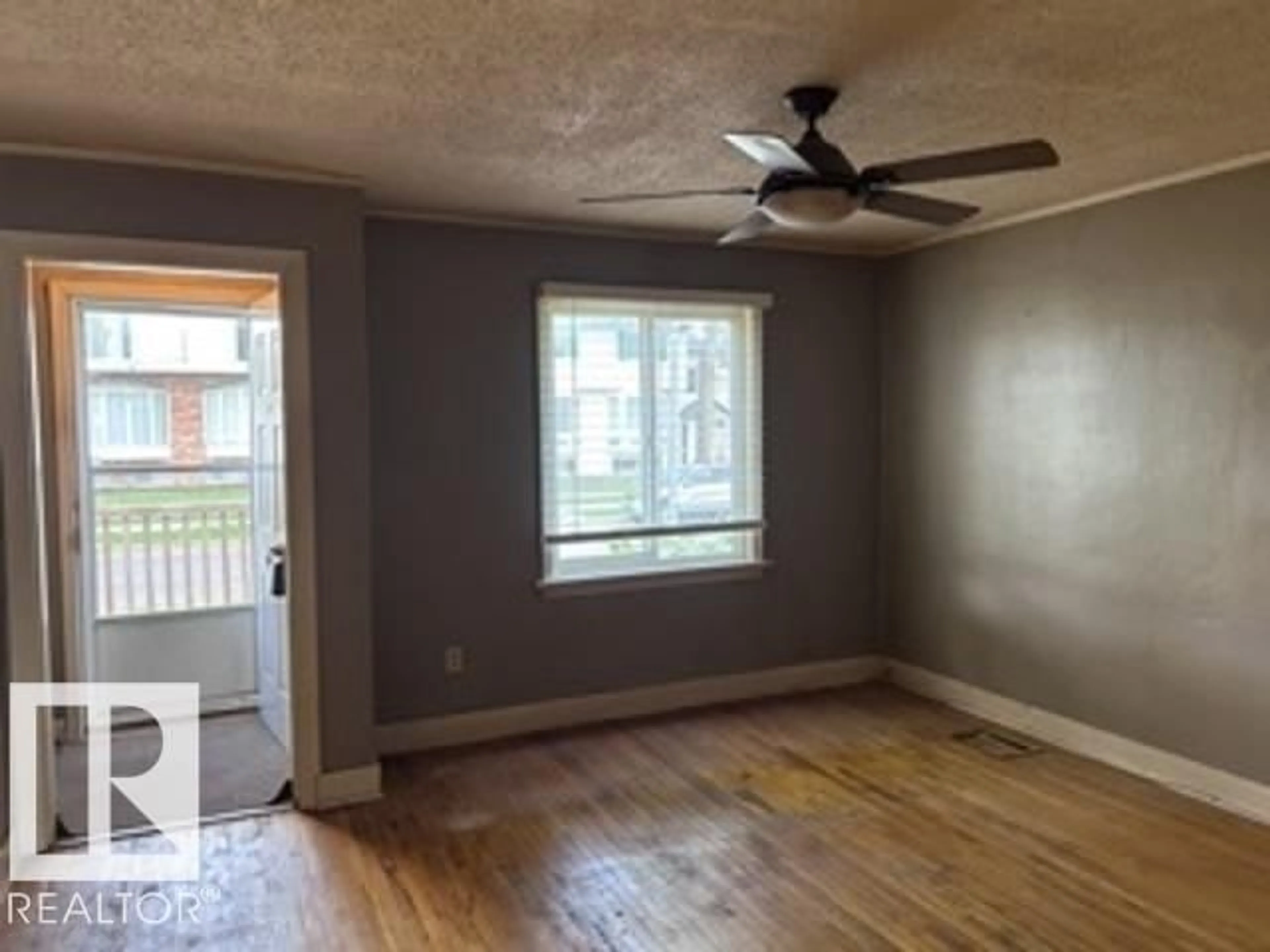 A pic of a room for NW - 12242 91 ST, Edmonton Alberta T5B4C3