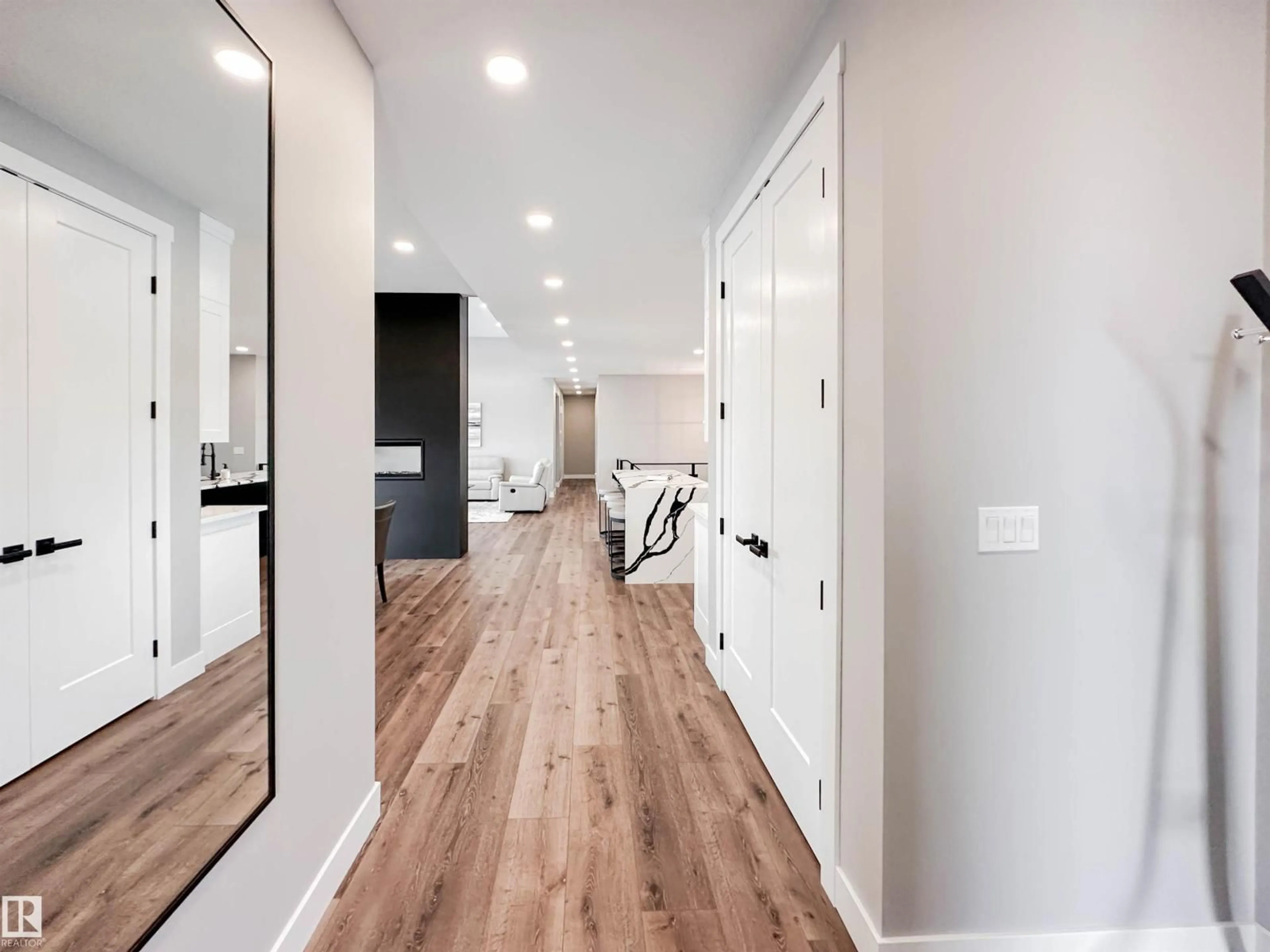 Indoor entryway for 24 27320 TWP ROAD 534, Rural Parkland County Alberta T7X3R9