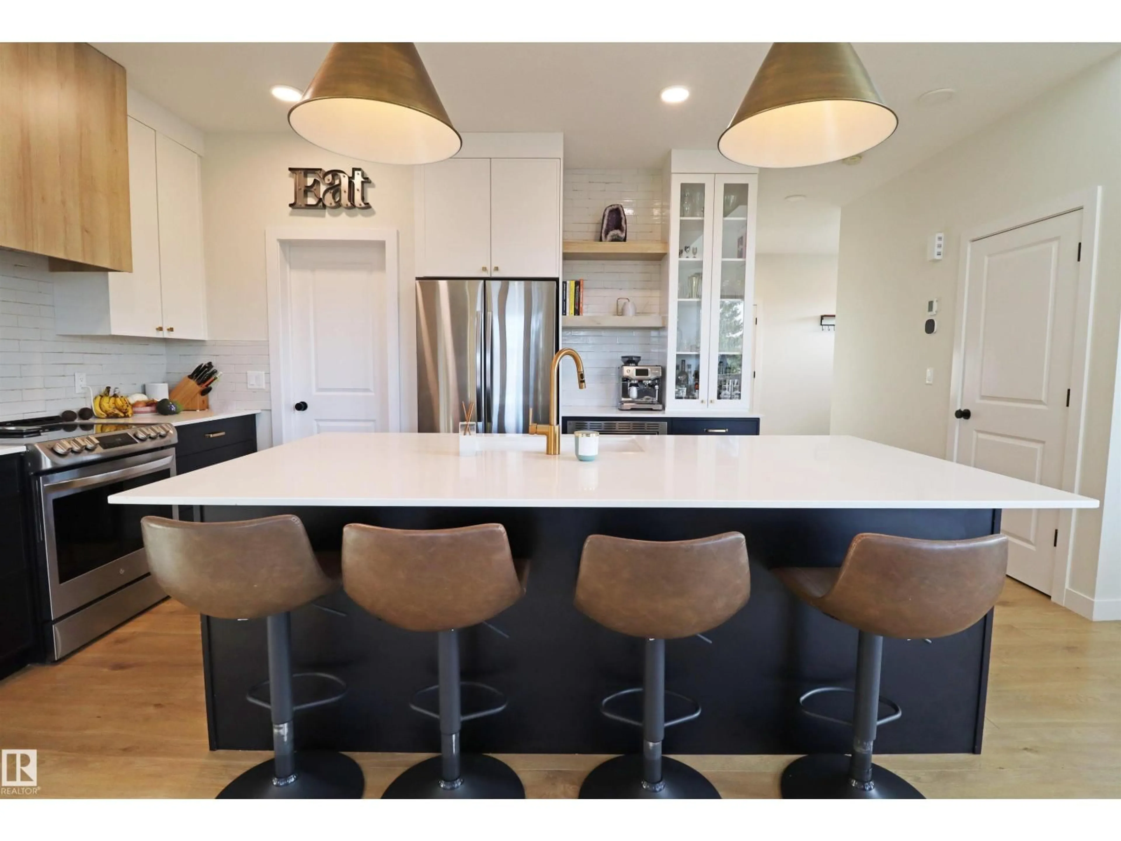 Open concept kitchen, unknown for 100 GRAYBRIAR DR, Stony Plain Alberta T7Z0M7