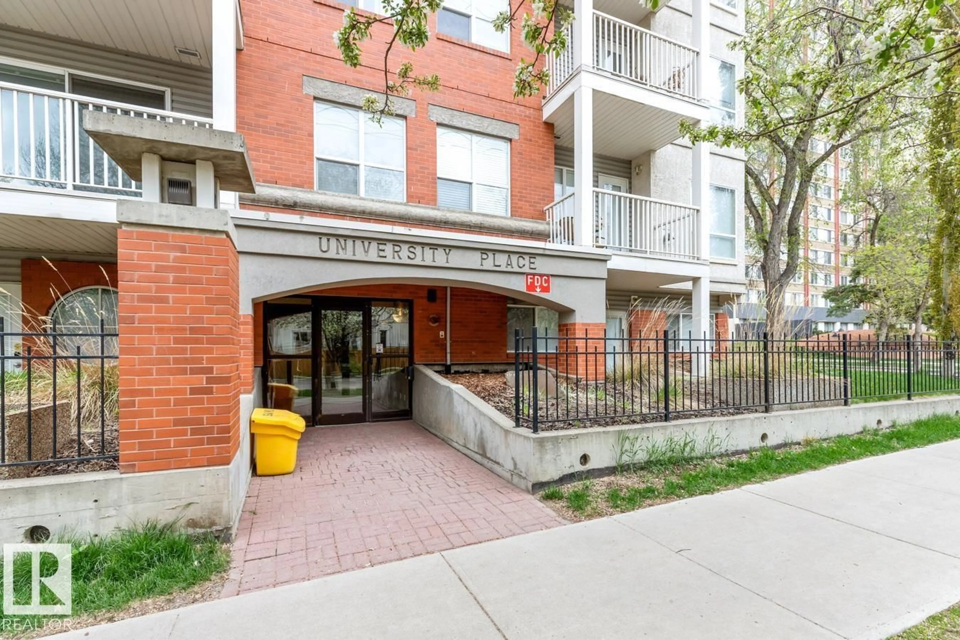 Patio, street for #101 - 8488 111 ST, Edmonton Alberta T6G2V9